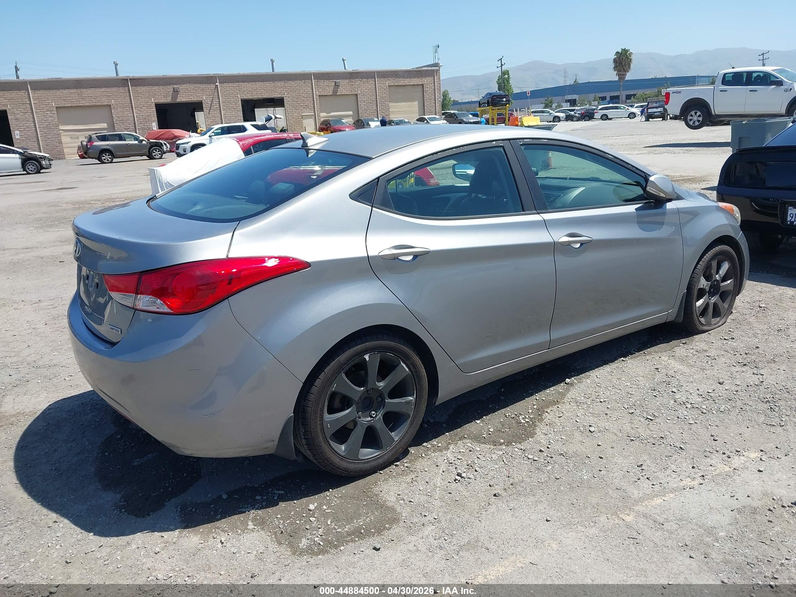 2013 Hyundai Elantra Limited (ulsan Plant) Silver vin: KMHDH4AE0DU743005