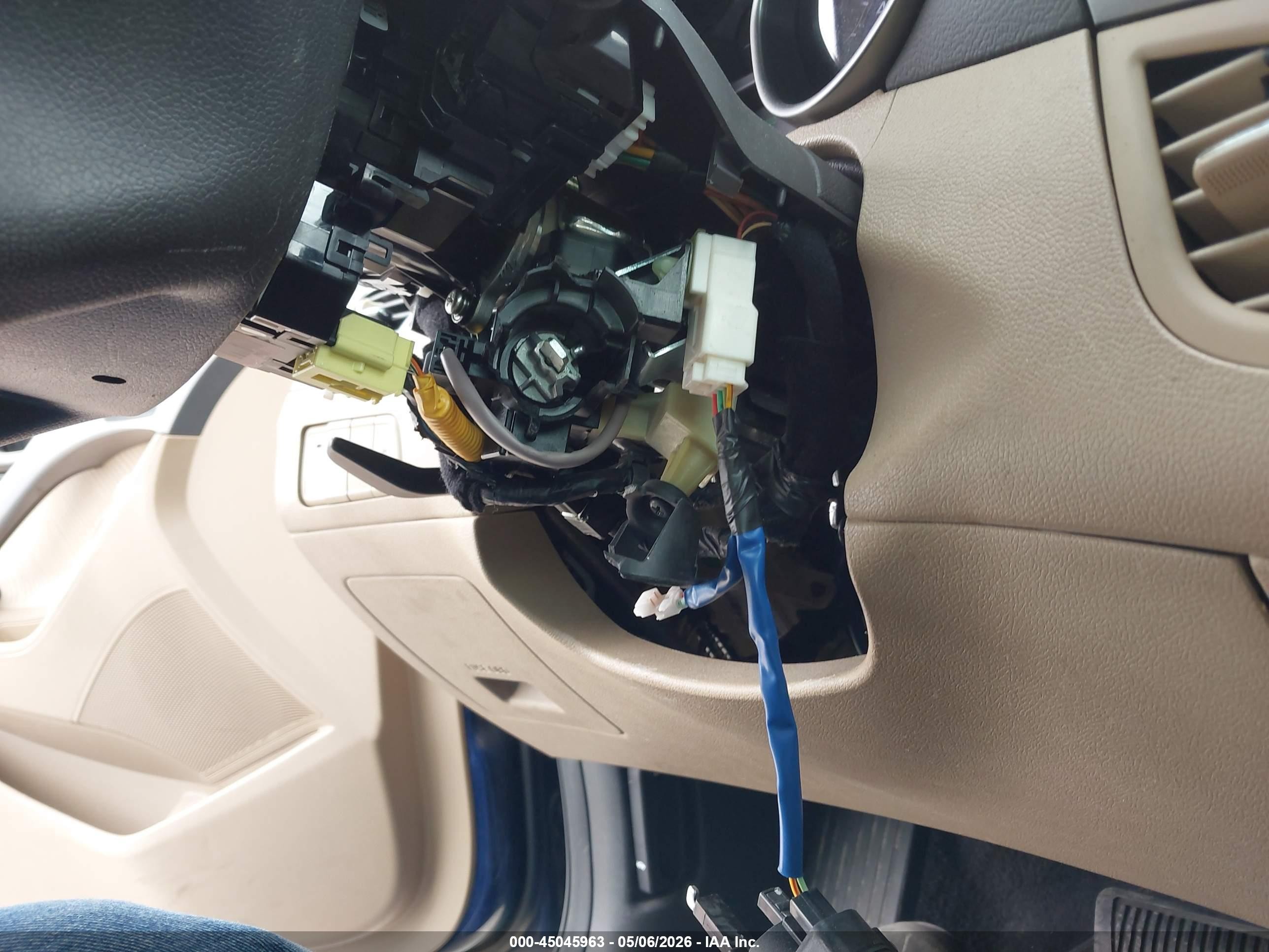 2013 Hyundai Elantra Gls Blue vin: KMHDH4AE0DU765683