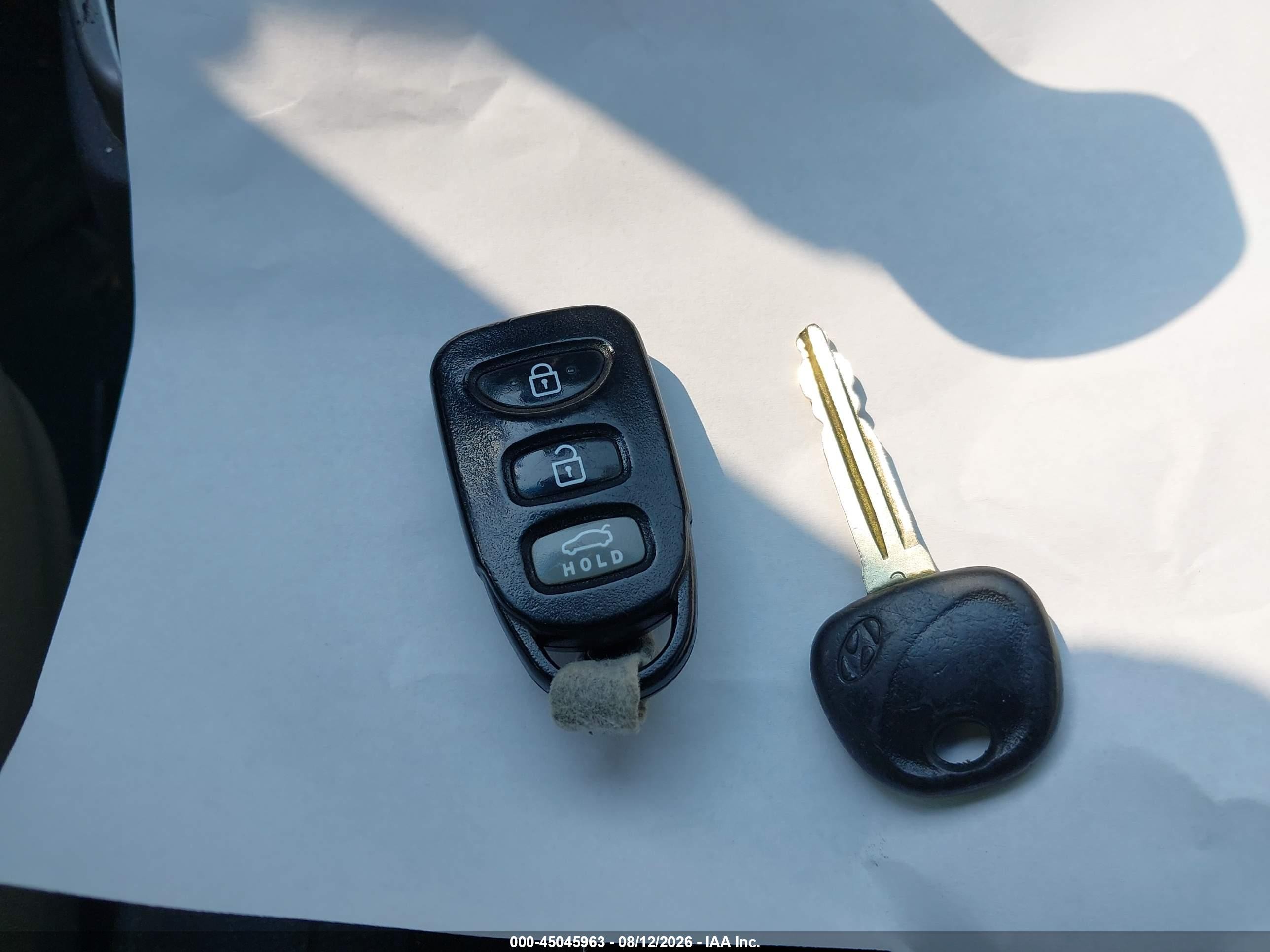 2013 Hyundai Elantra Gls Blue vin: KMHDH4AE0DU765683