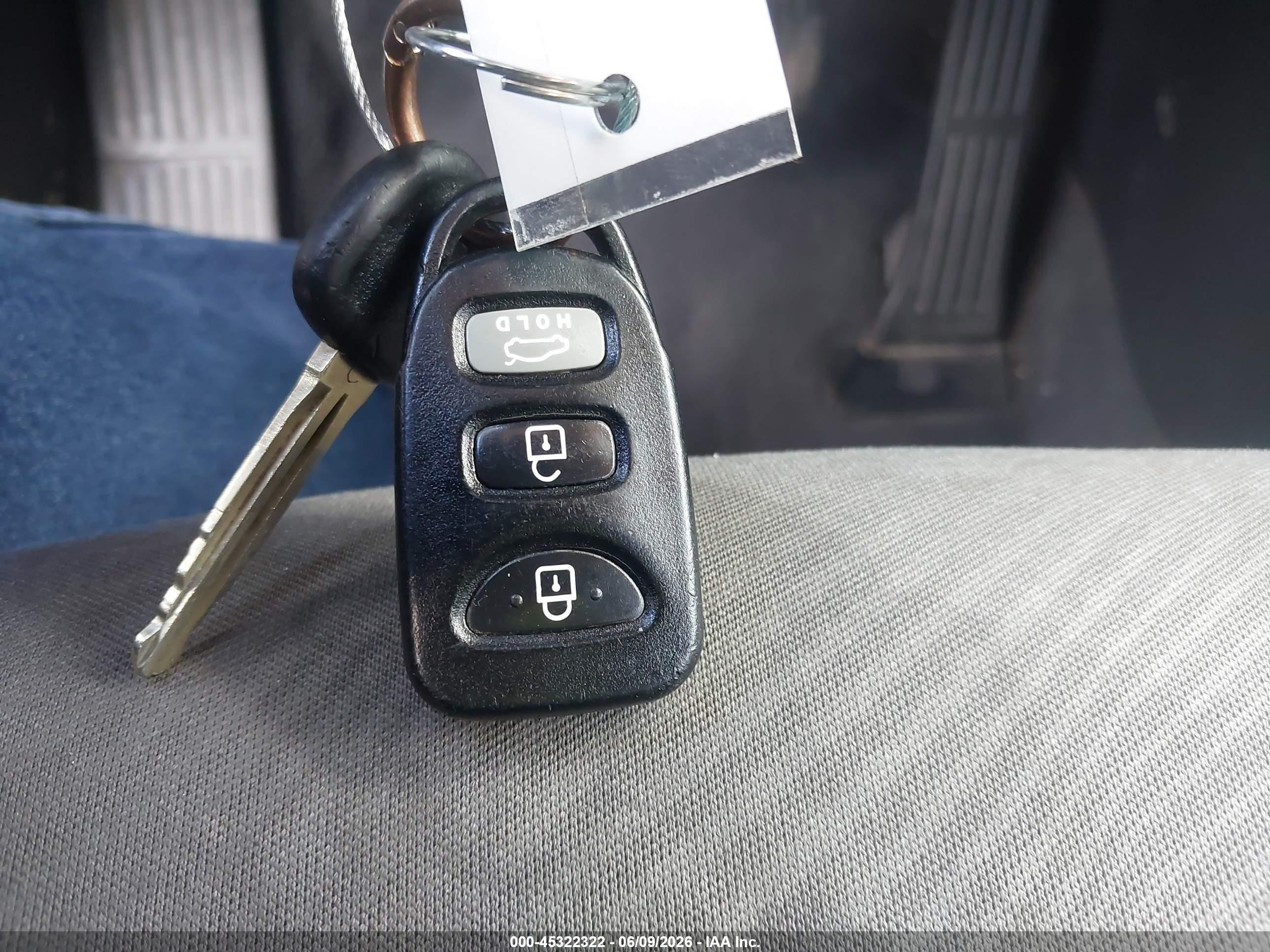 2013 Hyundai Elantra Gls Gray vin: KMHDH4AE0DU773752