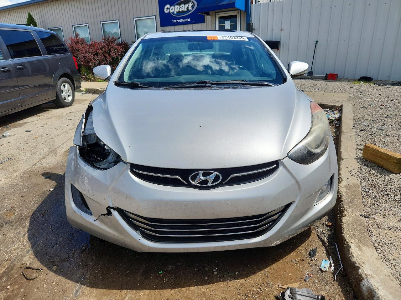 2013 Hyundai Elantra Limited Silver vin: KMHDH4AE0DU780782