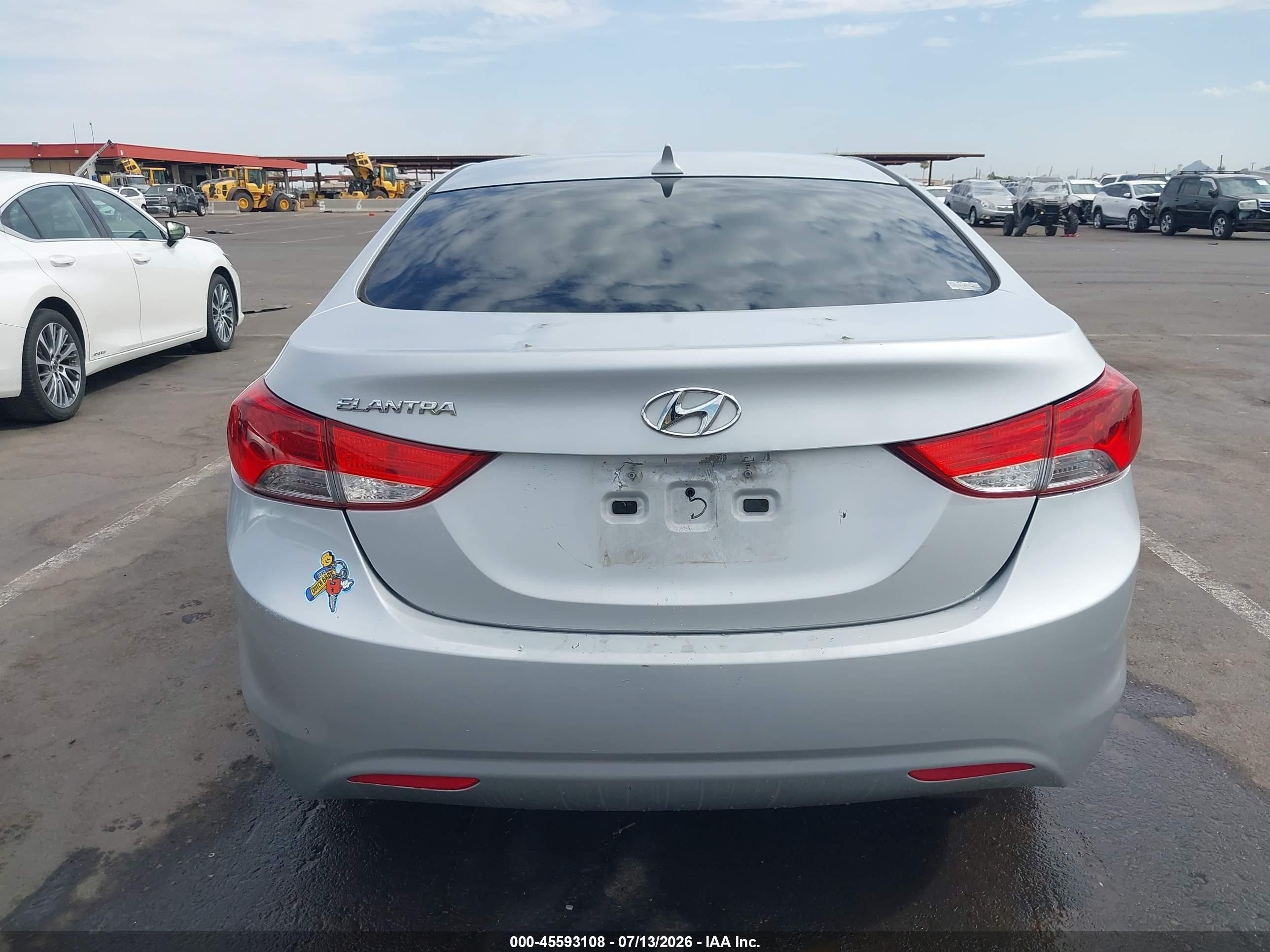 2013 Hyundai Elantra Gls Silver vin: KMHDH4AE0DU954463