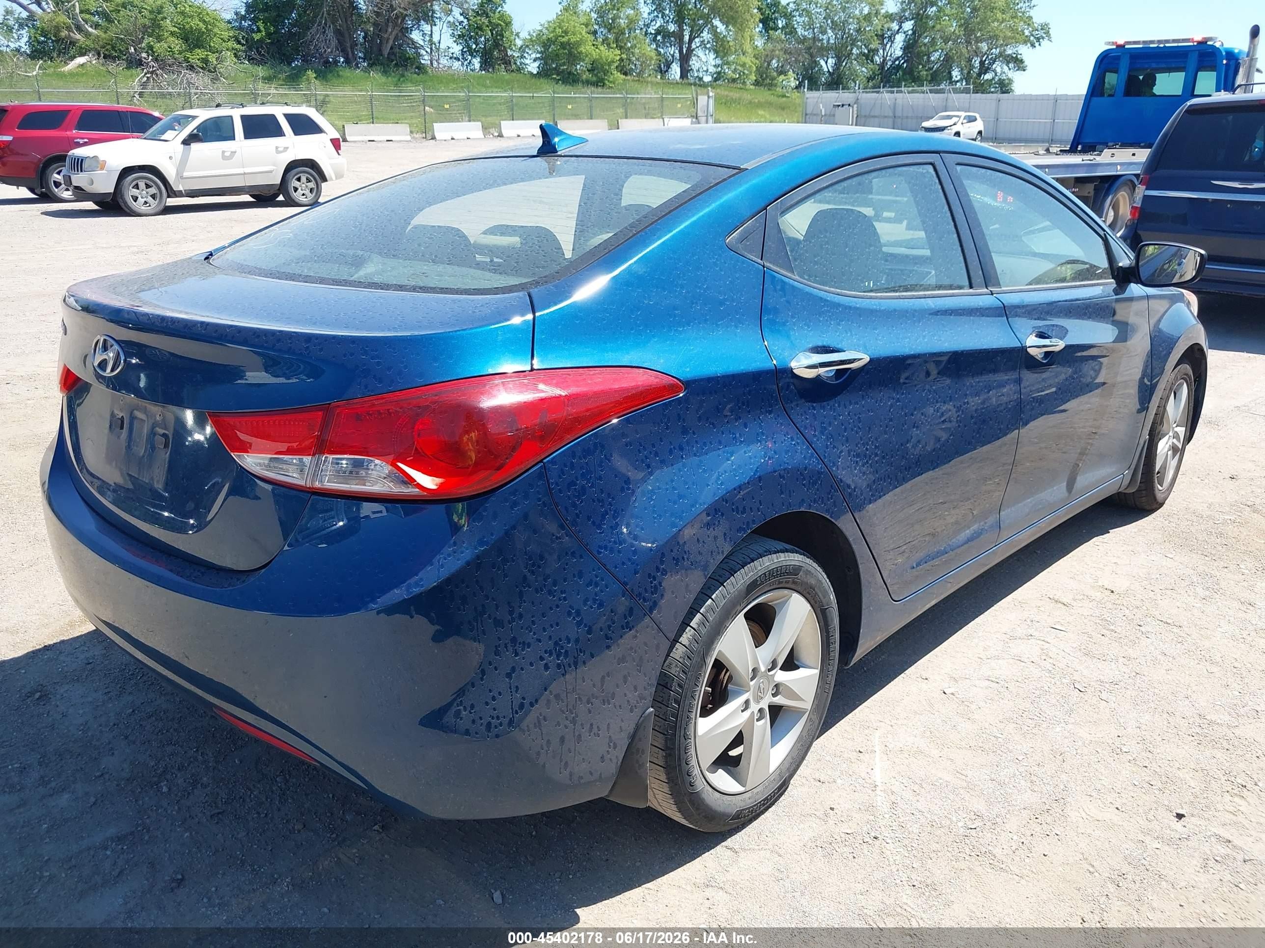 2013 Hyundai Elantra Gls Blue vin: KMHDH4AE0DU990184