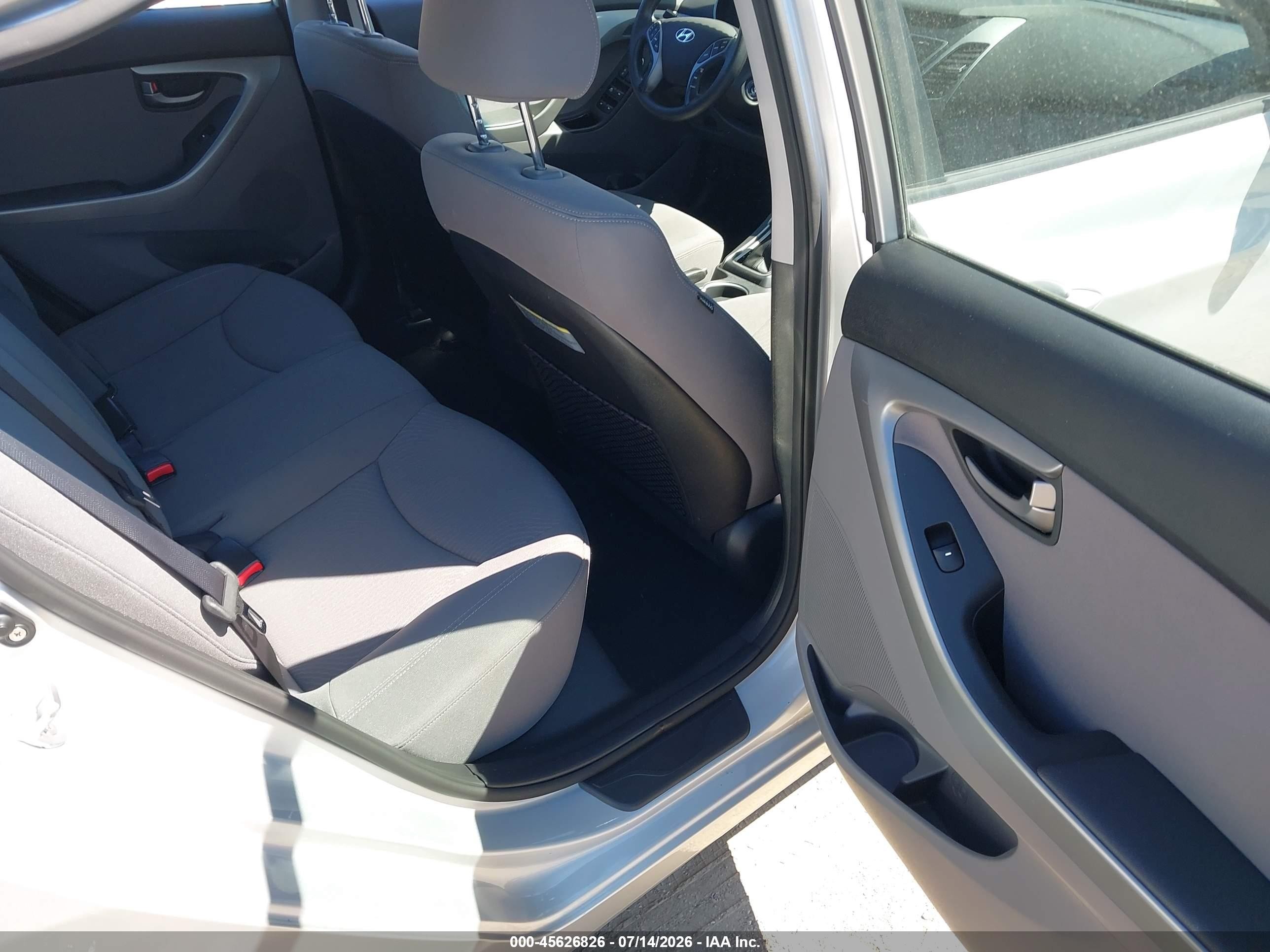 2014 Hyundai Elantra Se Silver vin: KMHDH4AE0EU085686
