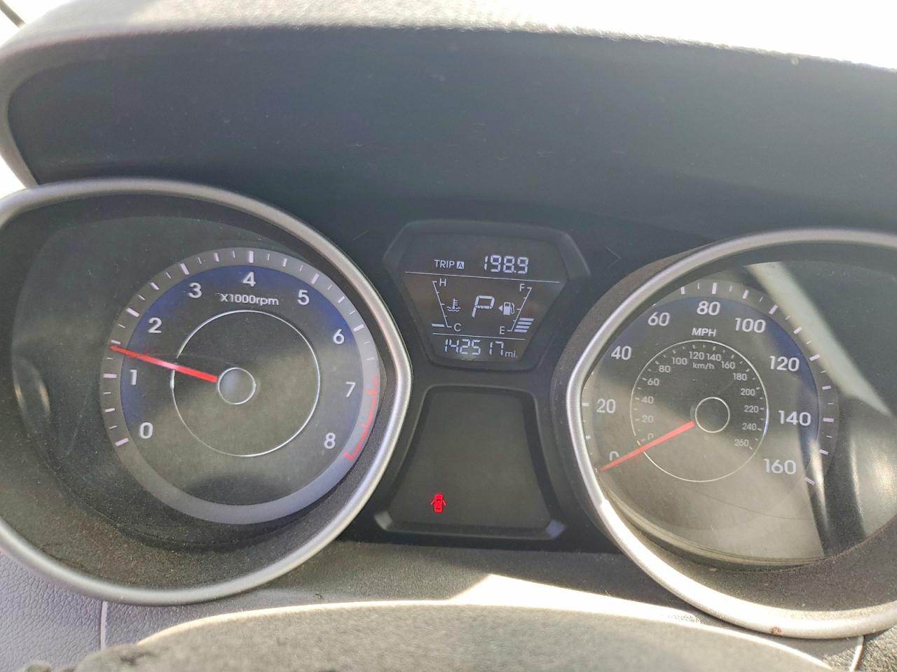 2014 Hyundai Elantra Se Silver vin: KMHDH4AE0EU136054