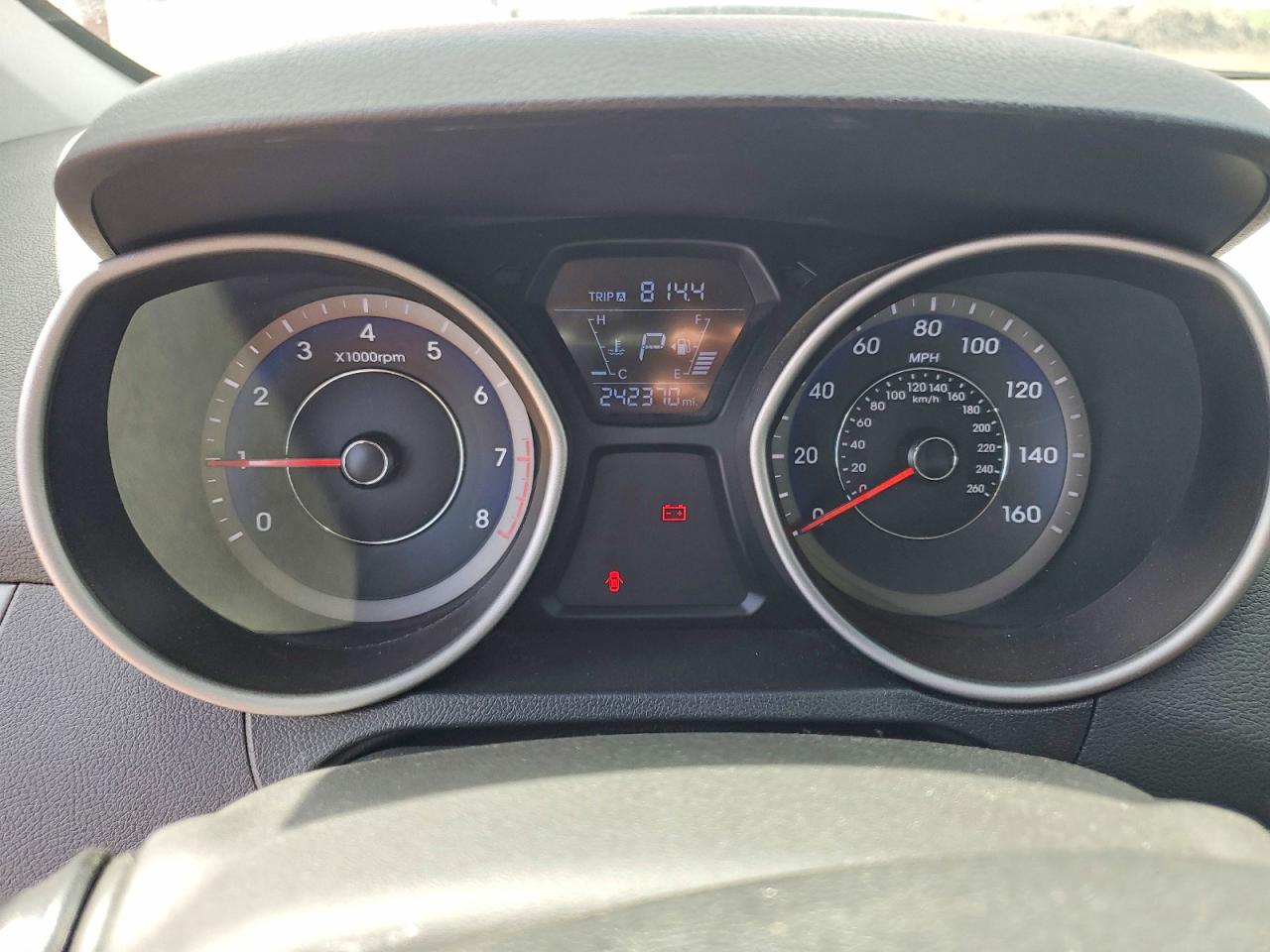 2014 Hyundai Elantra Limited Red vin: KMHDH4AE0EU179082