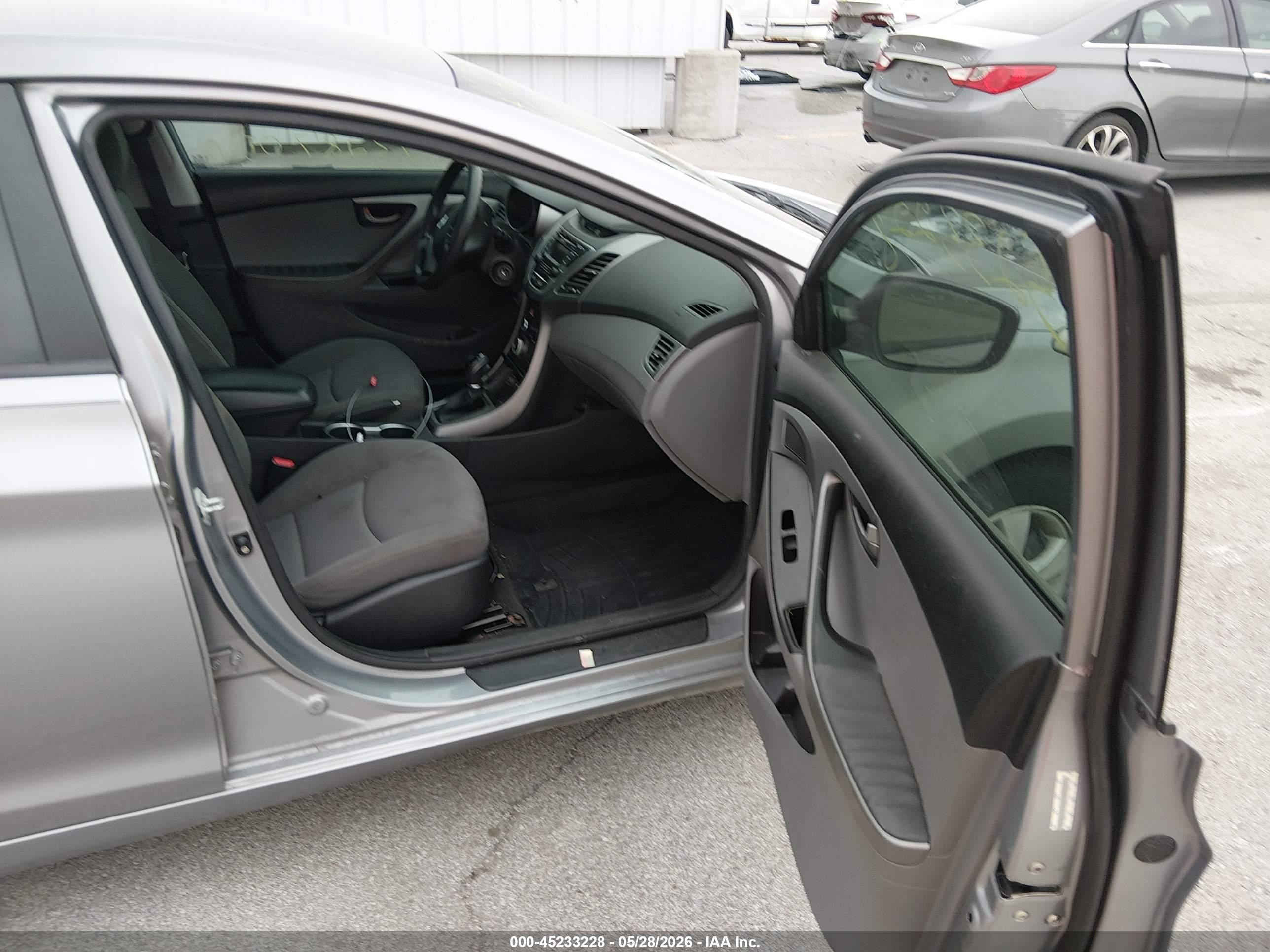 2014 Hyundai Elantra Se Silver vin: KMHDH4AE0EU207401