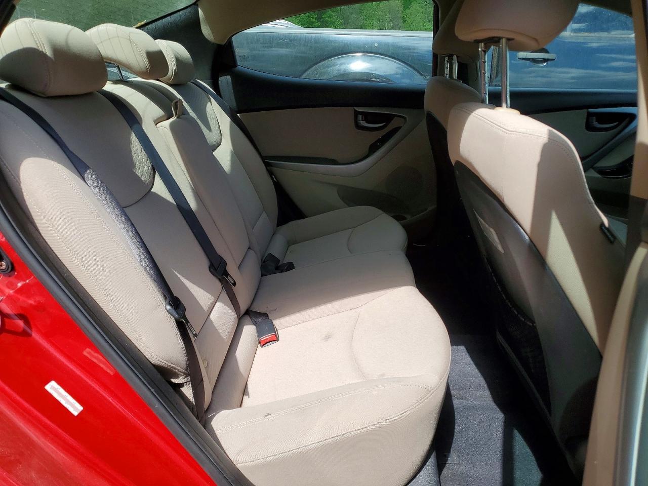 2015 Hyundai Elantra Se Red vin: KMHDH4AE0FU300419