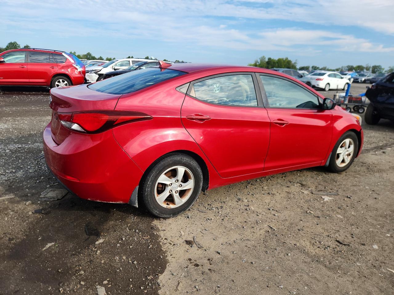 2015 Hyundai Elantra Red vin: KMHDH4AE0FU322274