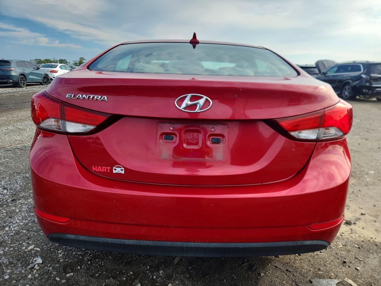 2015 Hyundai Elantra Red vin: KMHDH4AE0FU322274
