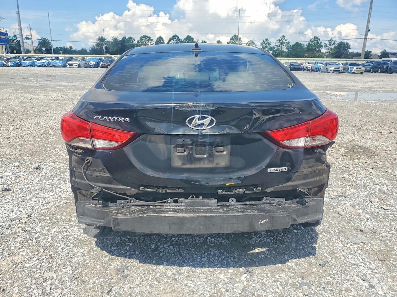 2015 Hyundai Elantra Limited Black vin: KMHDH4AE0FU357364