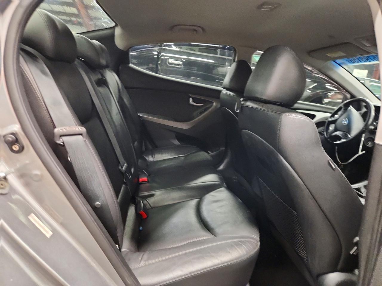 2015 Hyundai Elantra Limited Gray vin: KMHDH4AE0FU390252