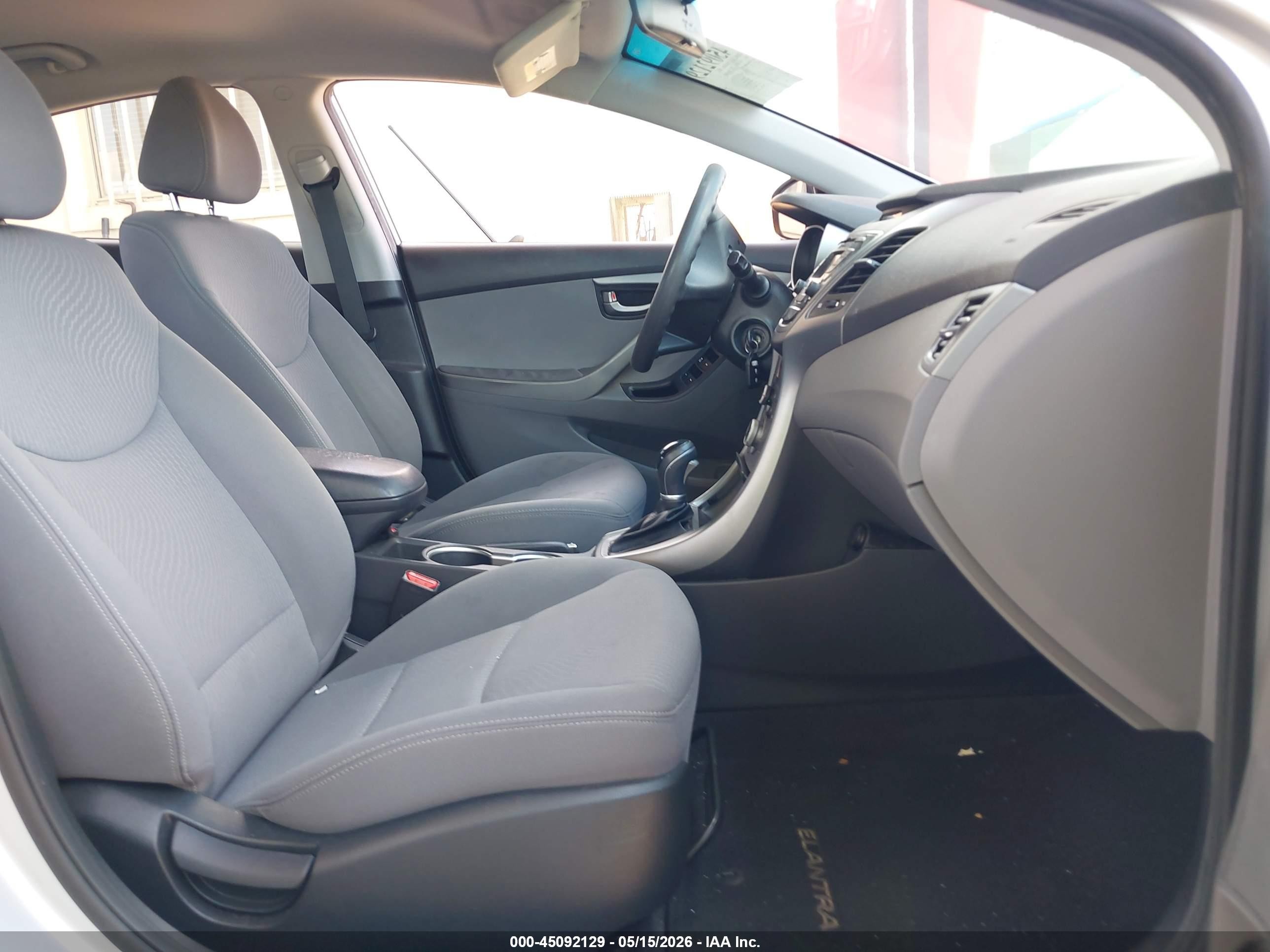 2016 Hyundai Elantra Se Silver vin: KMHDH4AE0GU512206