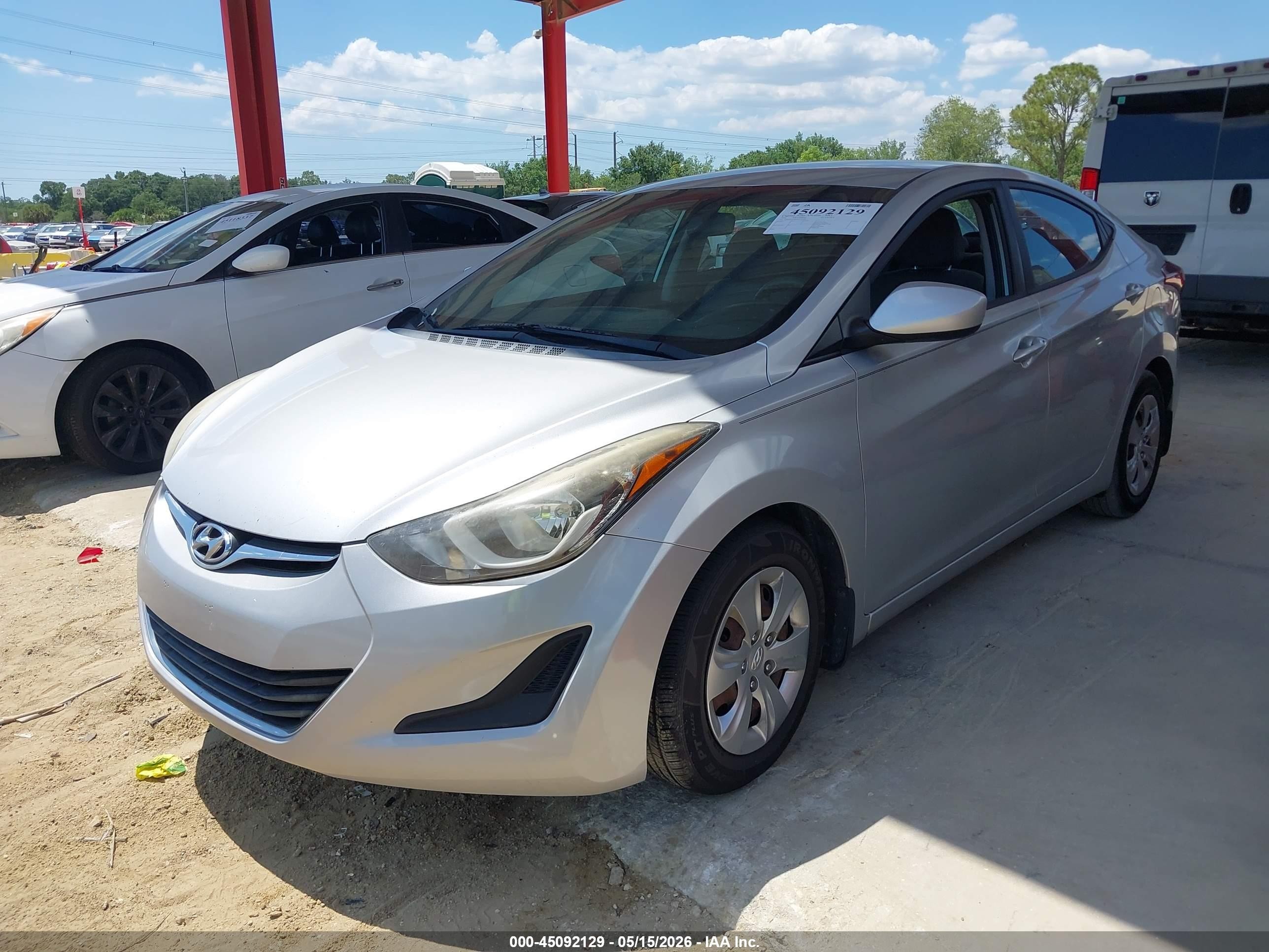 2016 Hyundai Elantra Se Silver vin: KMHDH4AE0GU512206