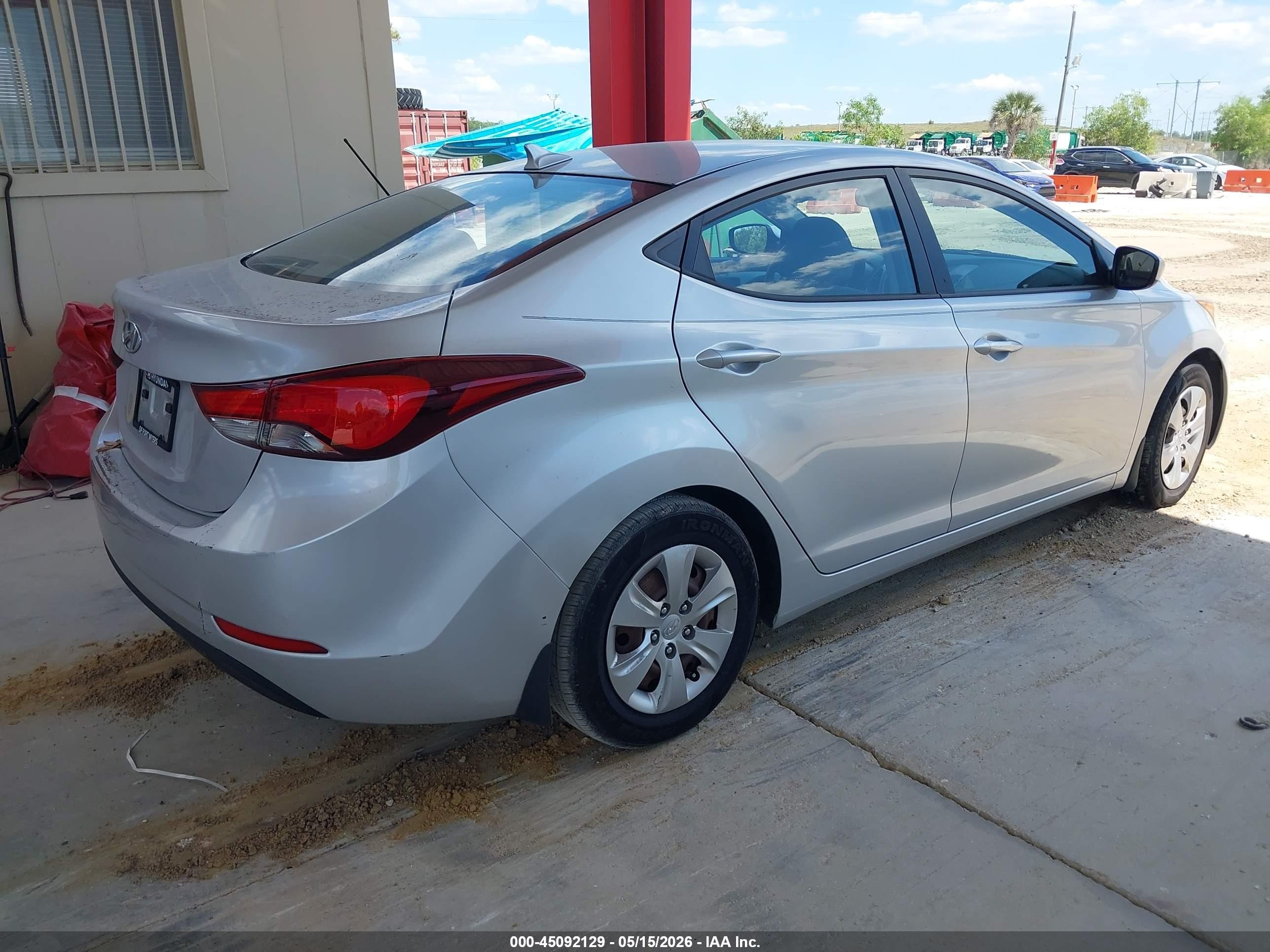 2016 Hyundai Elantra Se Silver vin: KMHDH4AE0GU512206