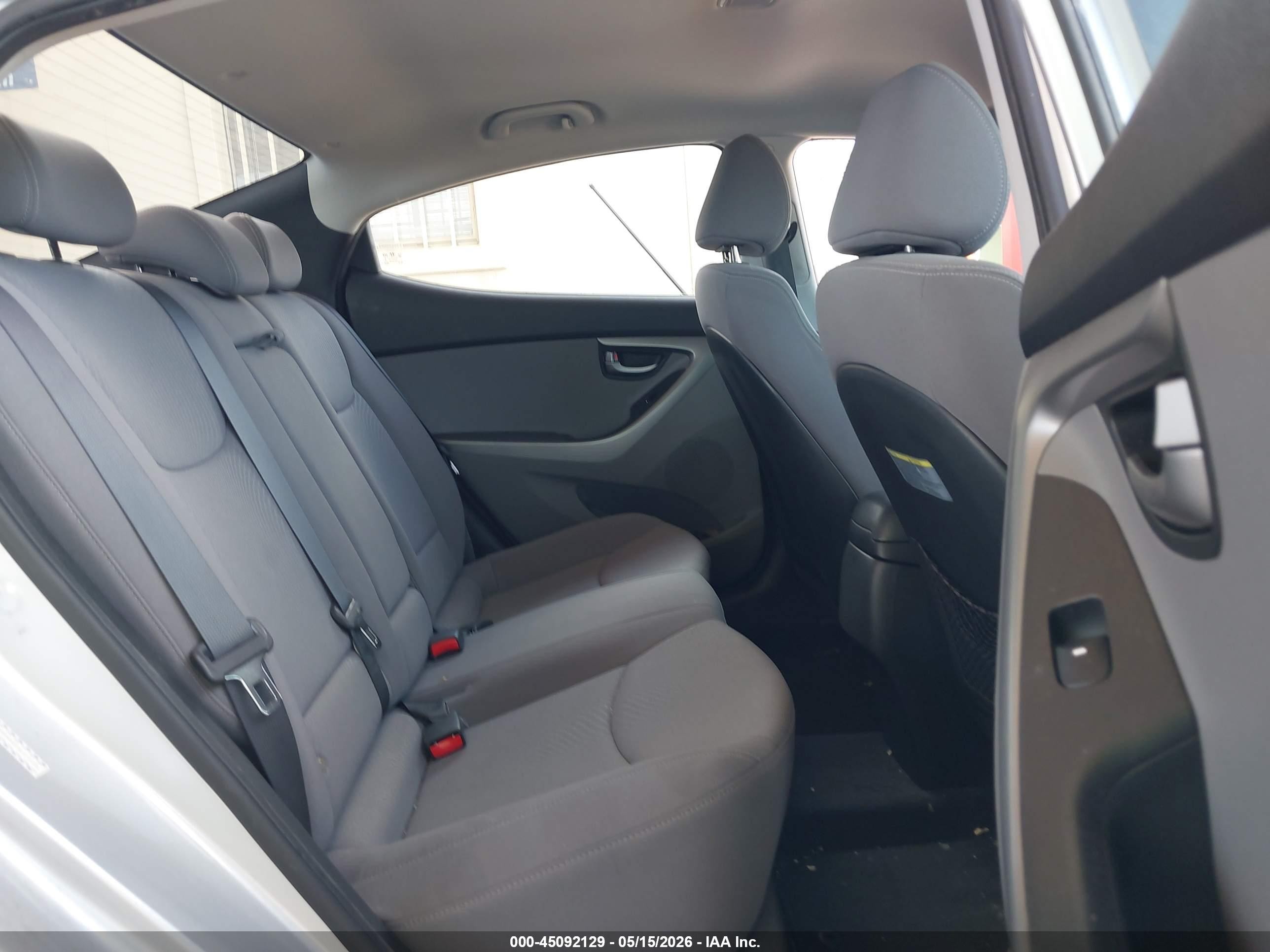2016 Hyundai Elantra Se Silver vin: KMHDH4AE0GU512206