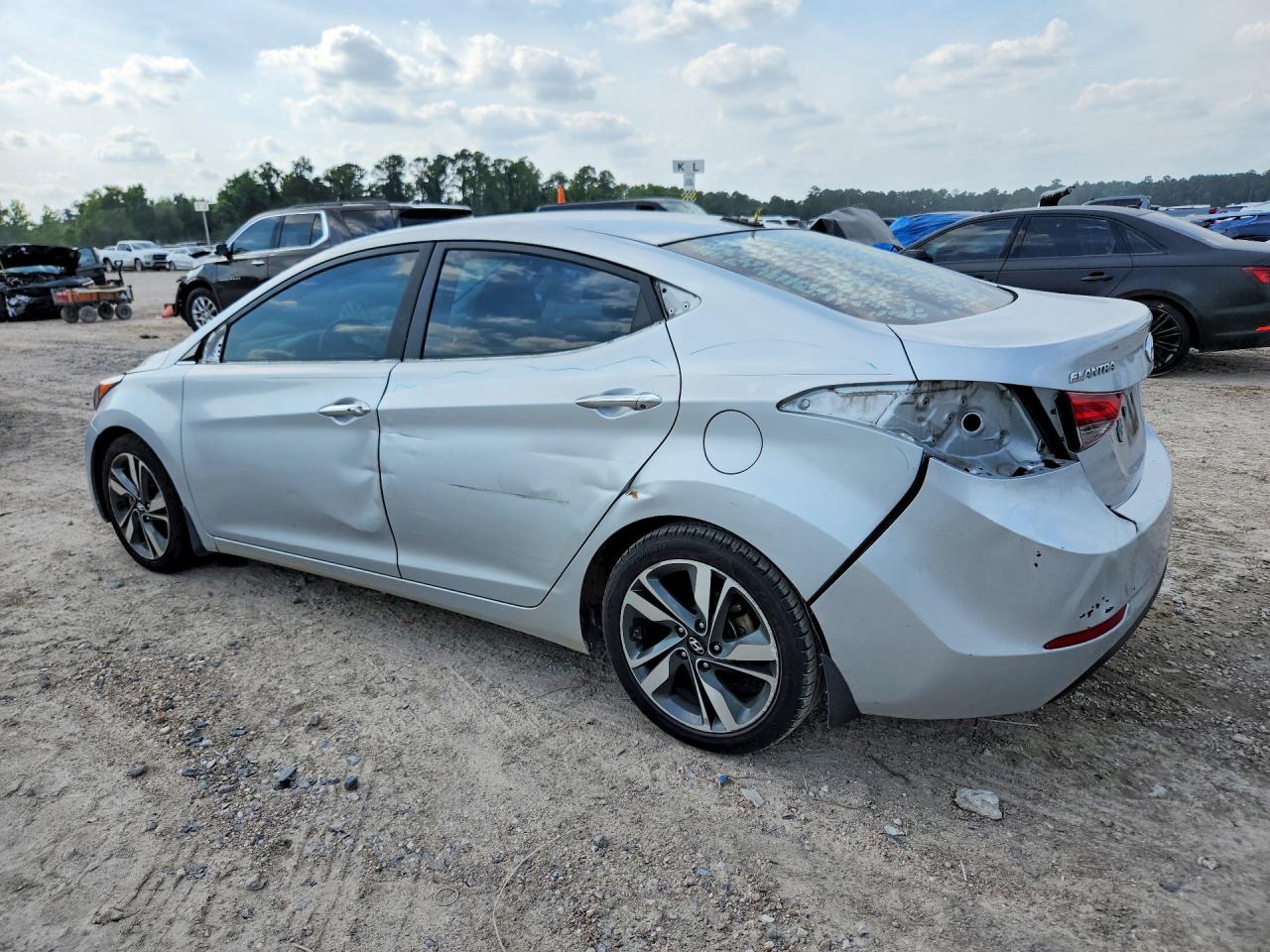 2016 Hyundai Elantra Limited Silver vin: KMHDH4AE0GU573961