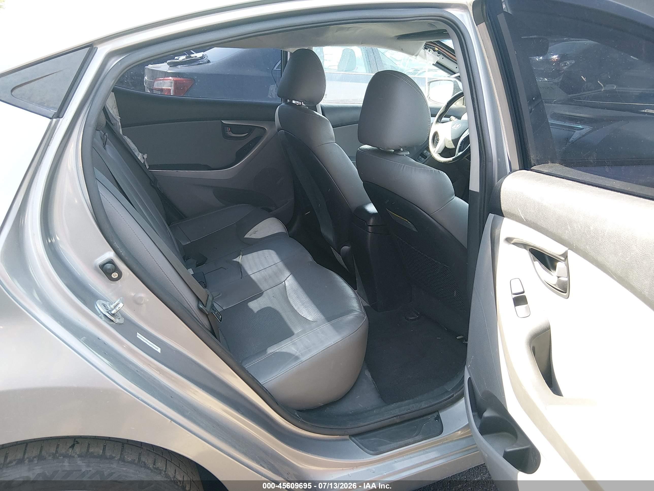 2011 Hyundai Elantra Limited (ulsan Plant) Серебряный vin: KMHDH4AE1BU098748