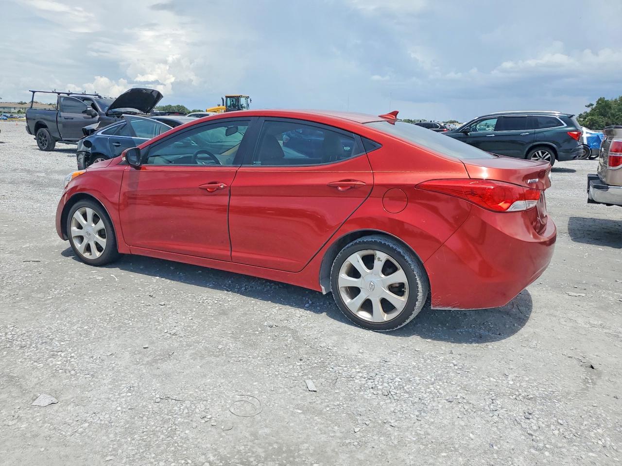 2011 Hyundai Elantra Limited Red vin: KMHDH4AE1BU167549