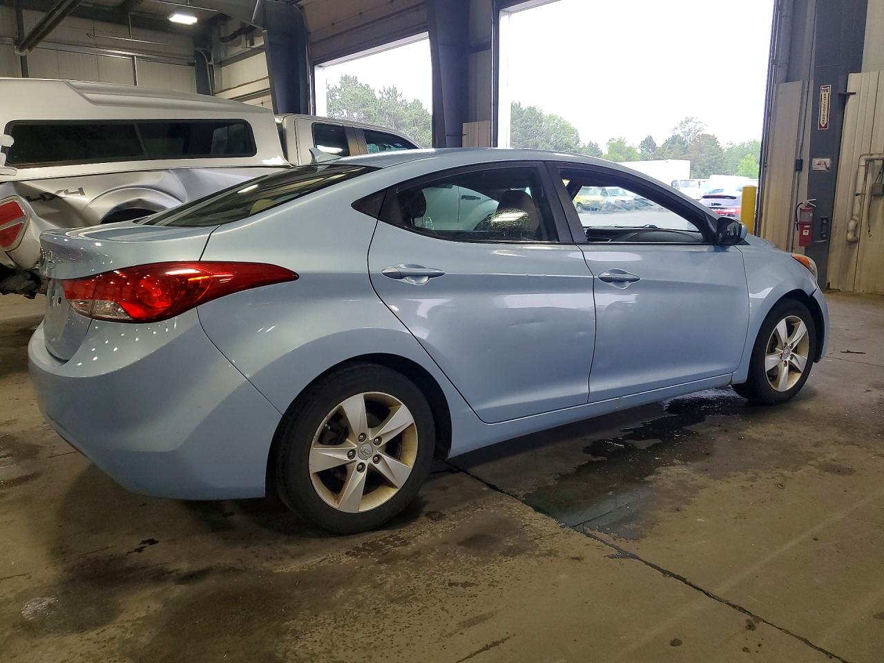 2012 Hyundai Elantra Gls Blue vin: KMHDH4AE1CU274635
