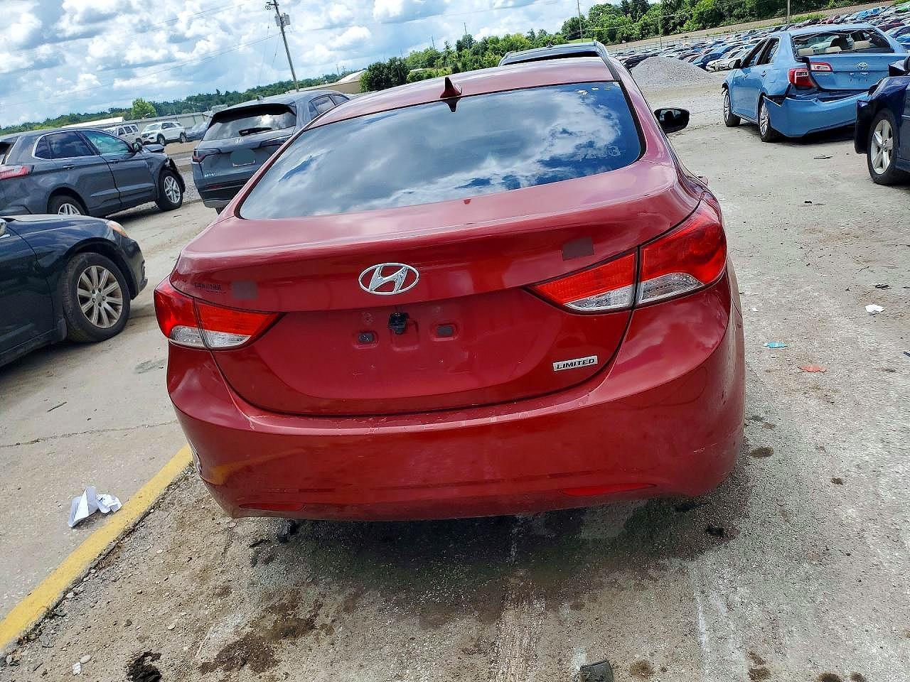 2012 Hyundai Elantra Limited Red vin: KMHDH4AE1CU308508