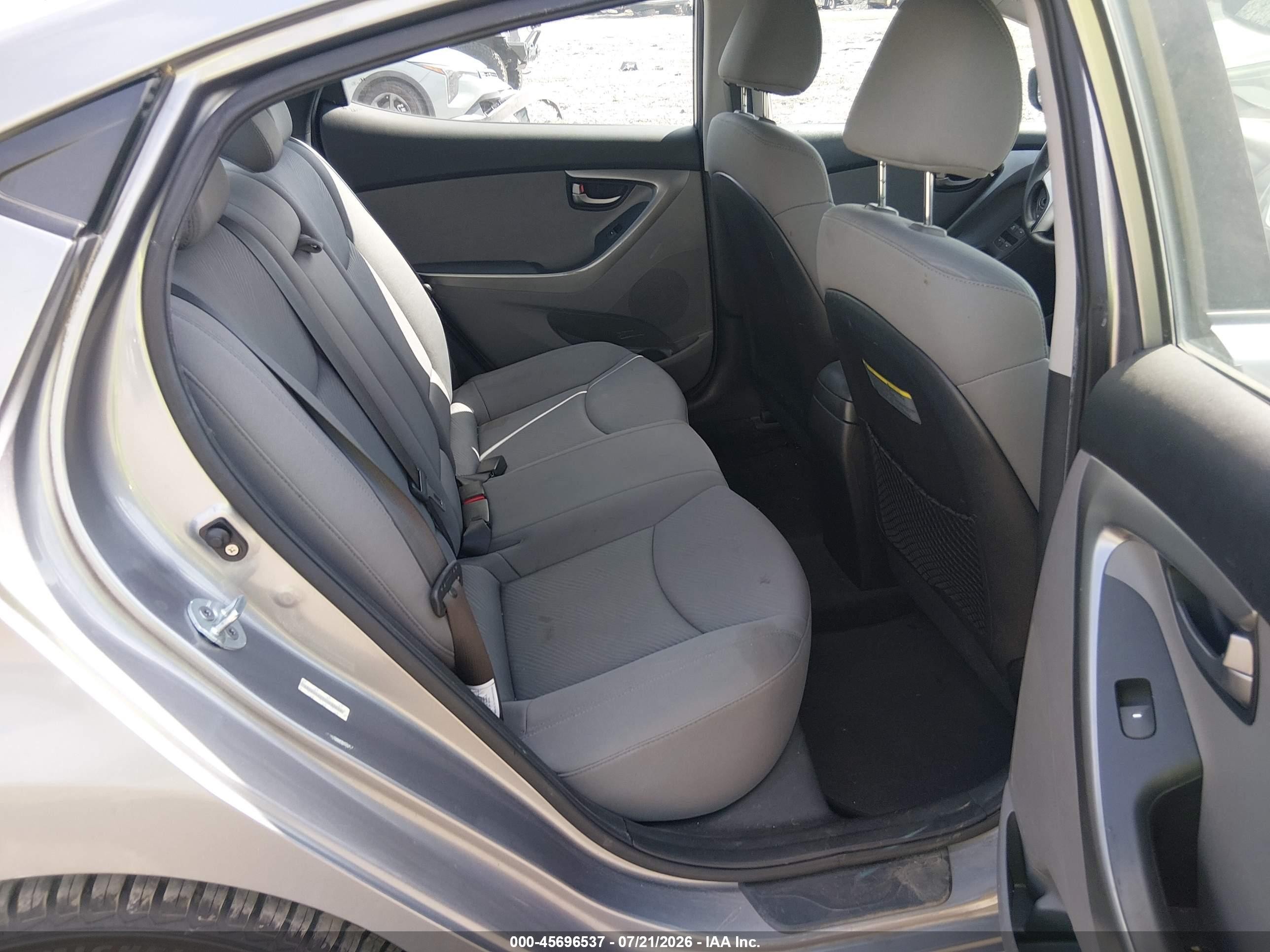 2012 Hyundai Elantra Gls (ulsan Plant) Silver vin: KMHDH4AE1CU430429