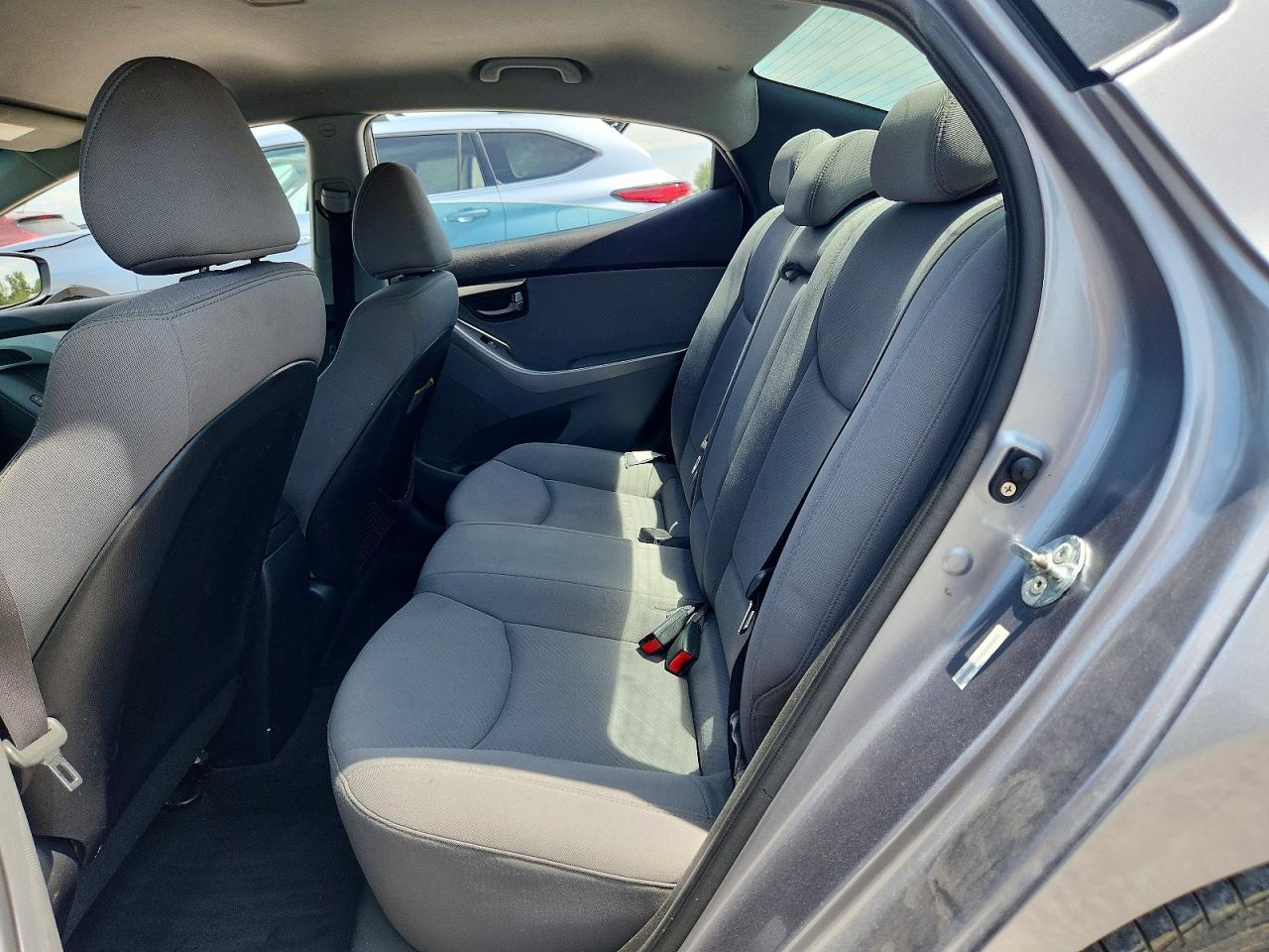 2013 Hyundai Elantra Gls Серебряный vin: KMHDH4AE1DU486873