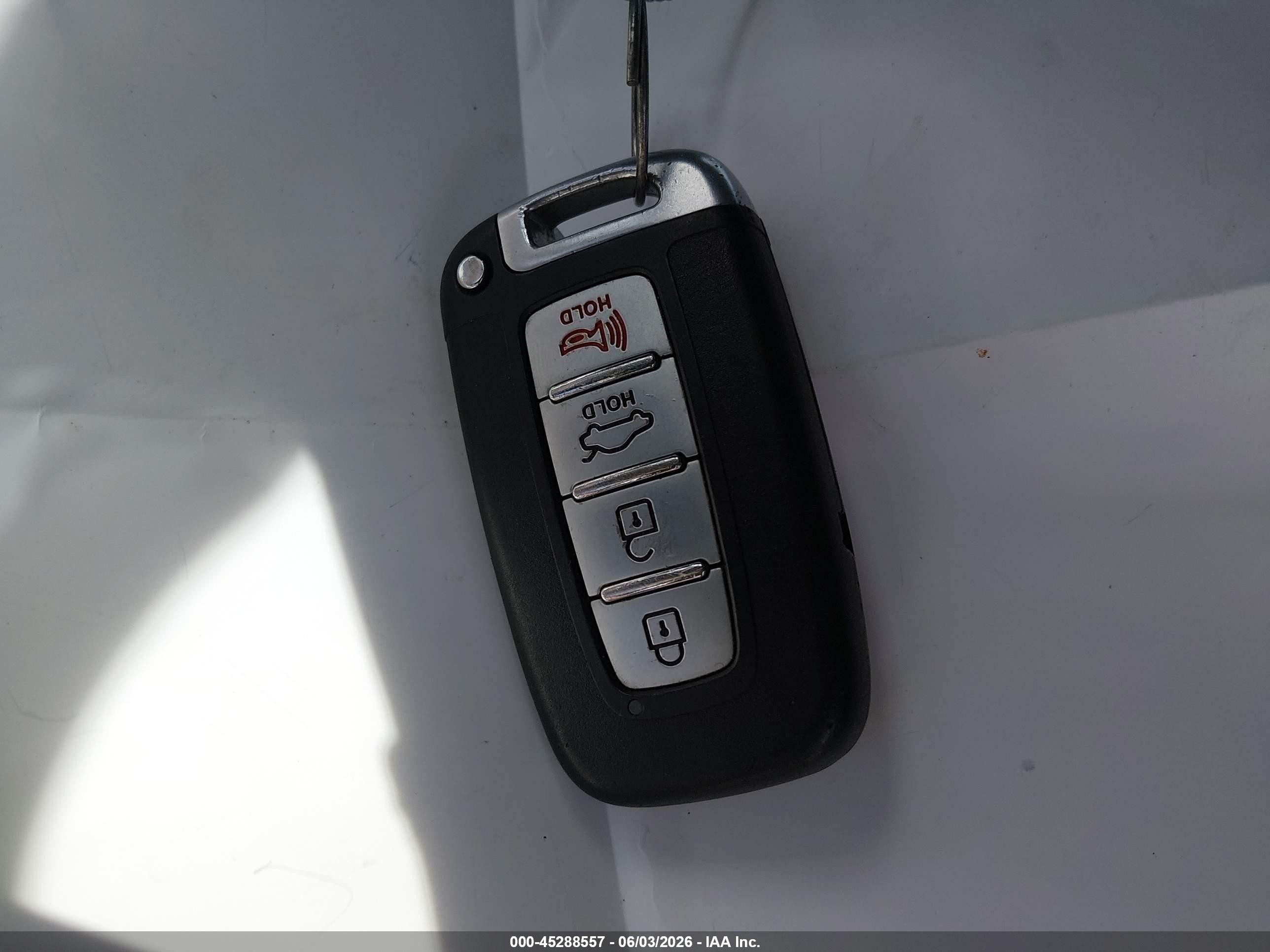 2013 Hyundai Elantra Limited Black vin: KMHDH4AE1DU503395