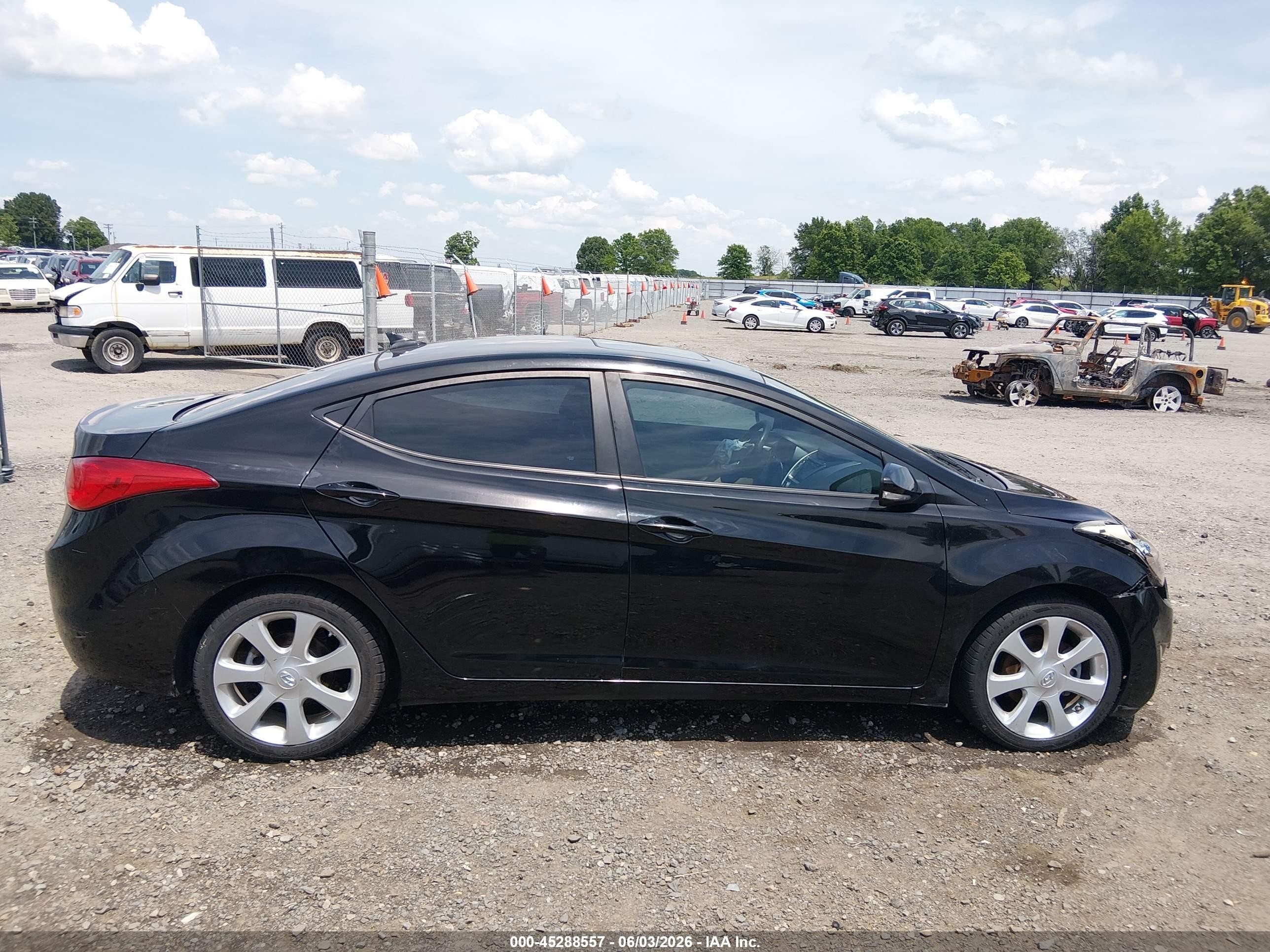 2013 Hyundai Elantra Limited Black vin: KMHDH4AE1DU503395