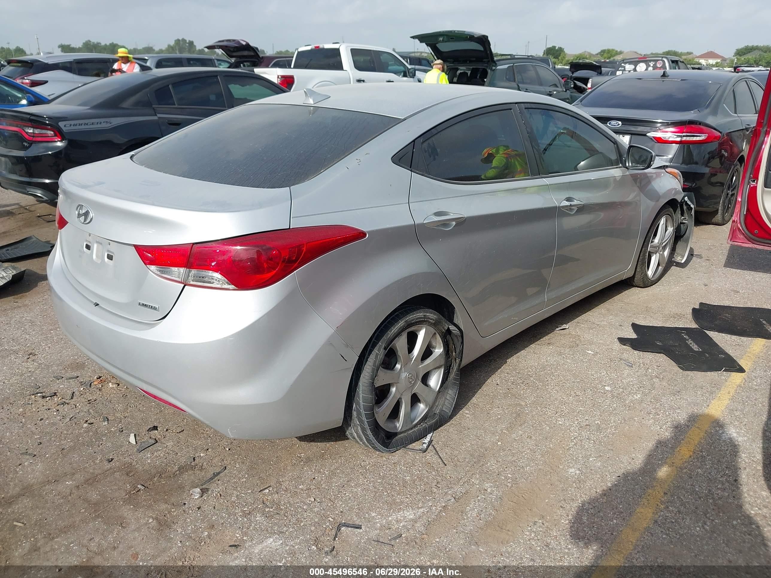 2013 Hyundai Elantra Limited Silver vin: KMHDH4AE1DU556789