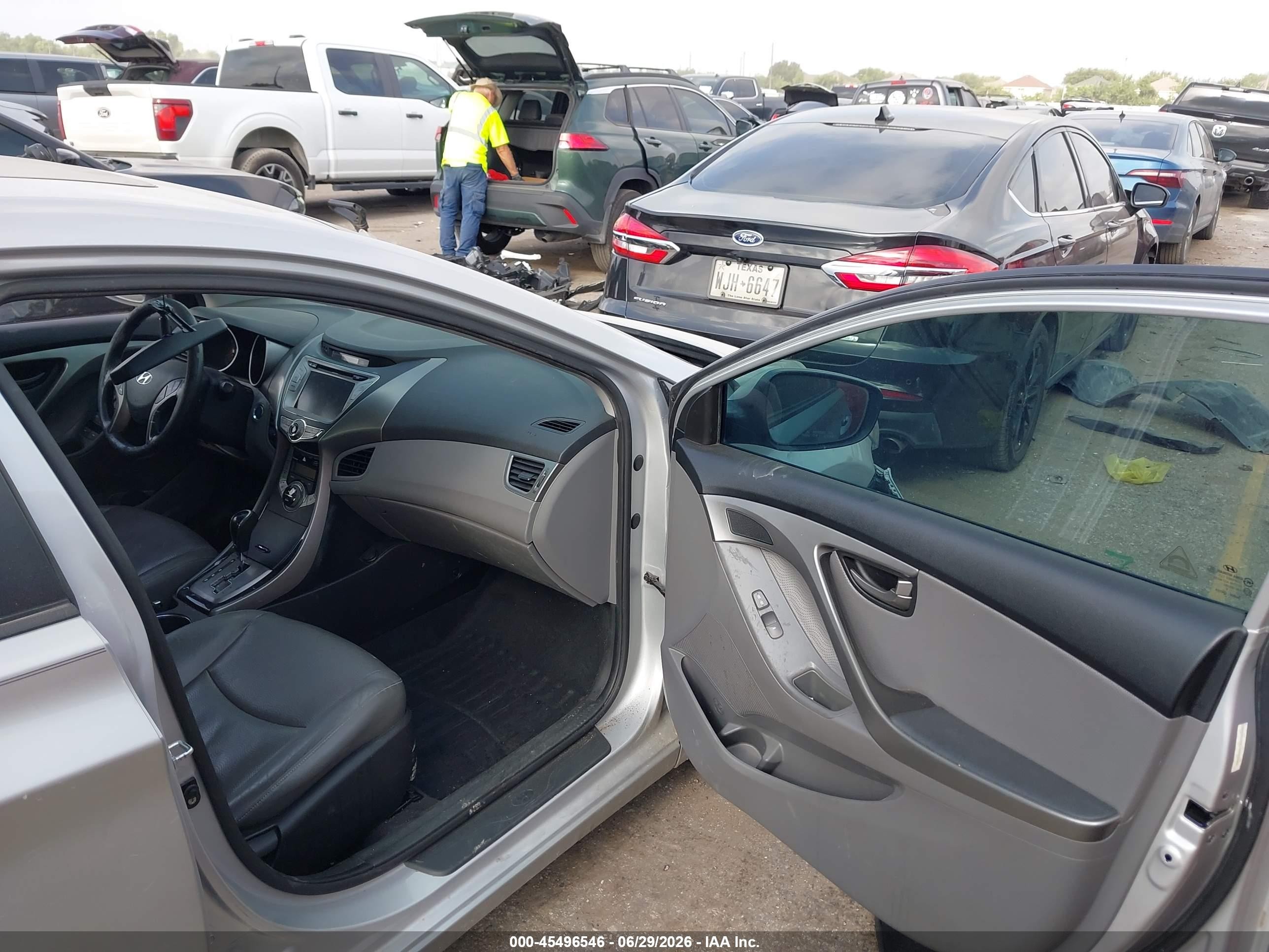2013 Hyundai Elantra Limited Silver vin: KMHDH4AE1DU556789