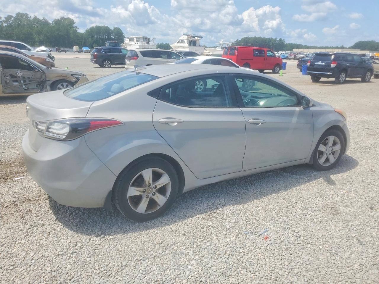 2013 Hyundai Elantra Gls Серебряный vin: KMHDH4AE1DU582549