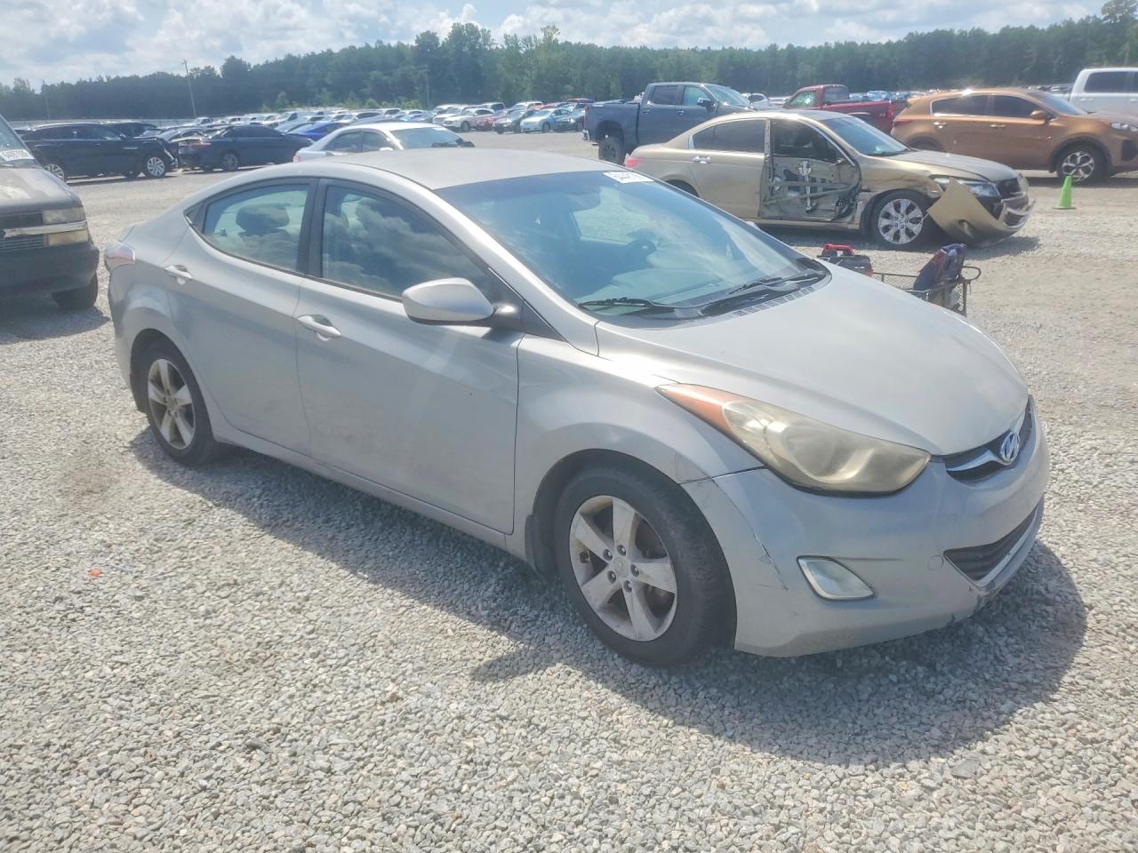 2013 Hyundai Elantra Gls Серебряный vin: KMHDH4AE1DU582549