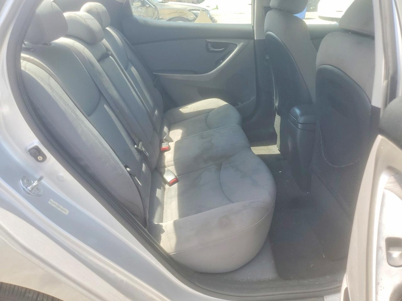 2013 Hyundai Elantra Gls Серебряный vin: KMHDH4AE1DU582549