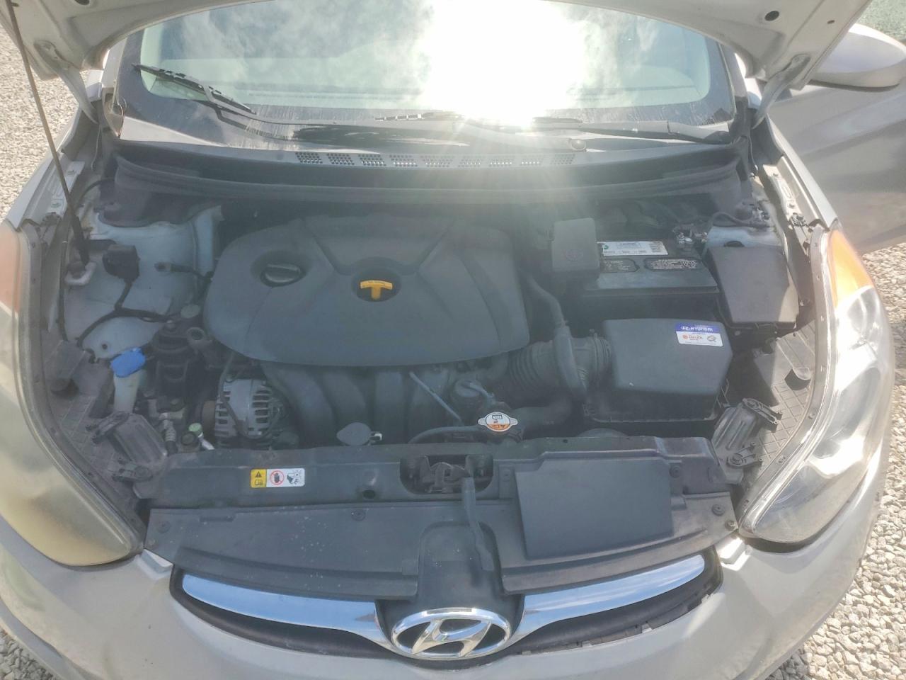 2013 Hyundai Elantra Gls Серебряный vin: KMHDH4AE1DU582549