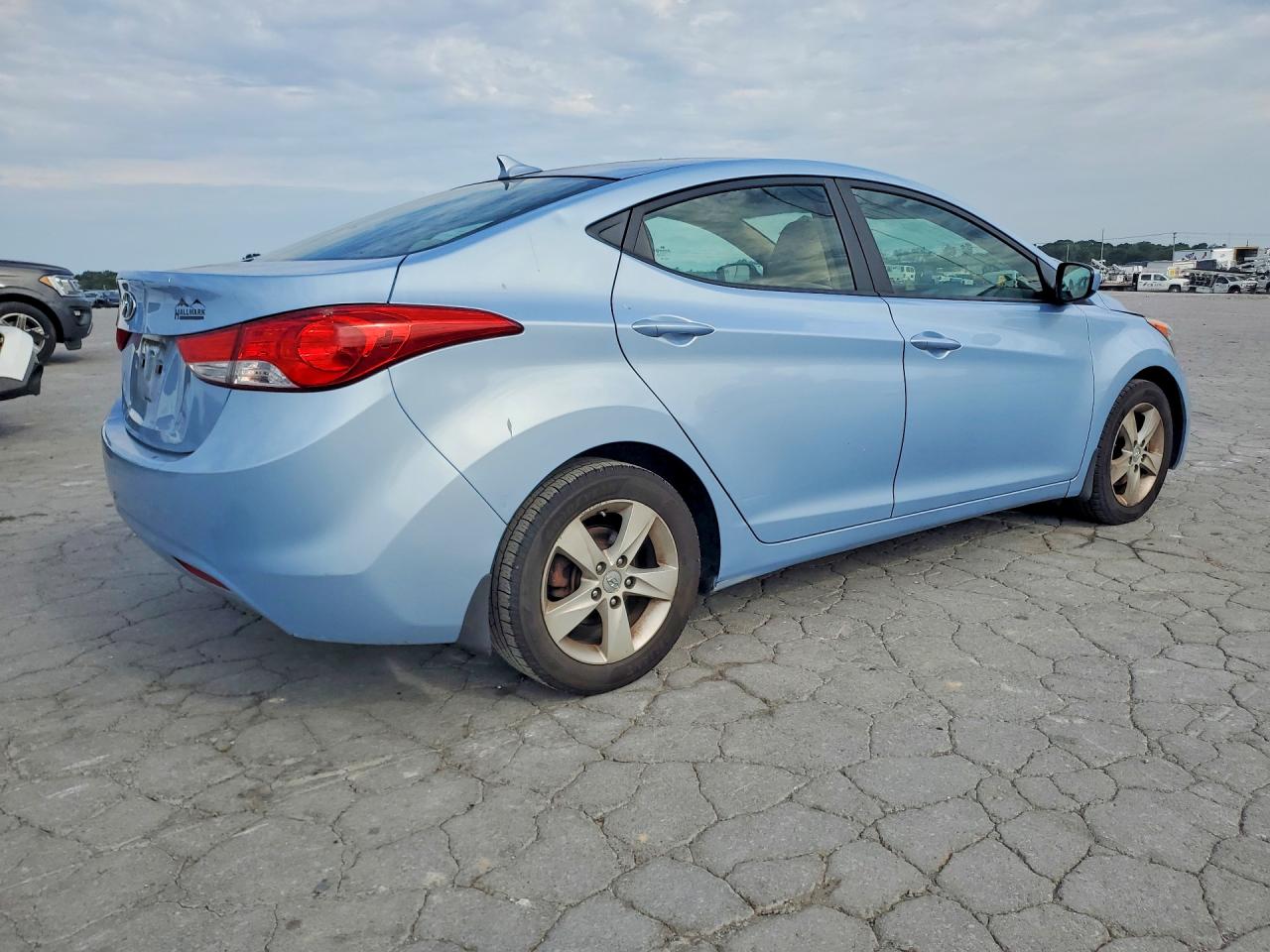 2013 Hyundai Elantra Gls Blue vin: KMHDH4AE1DU592644