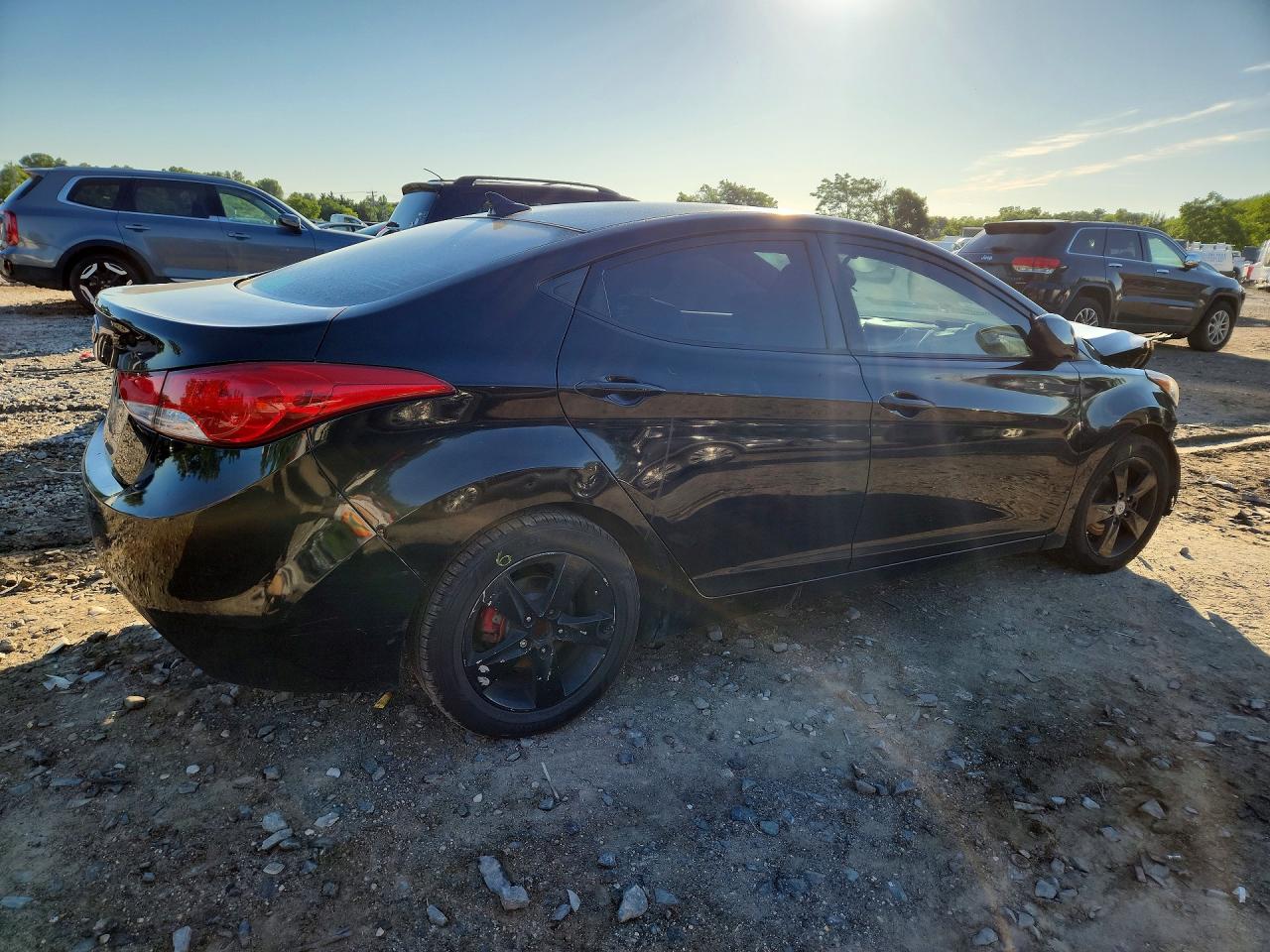 2013 Hyundai Elantra Gls Черный vin: KMHDH4AE1DU644032
