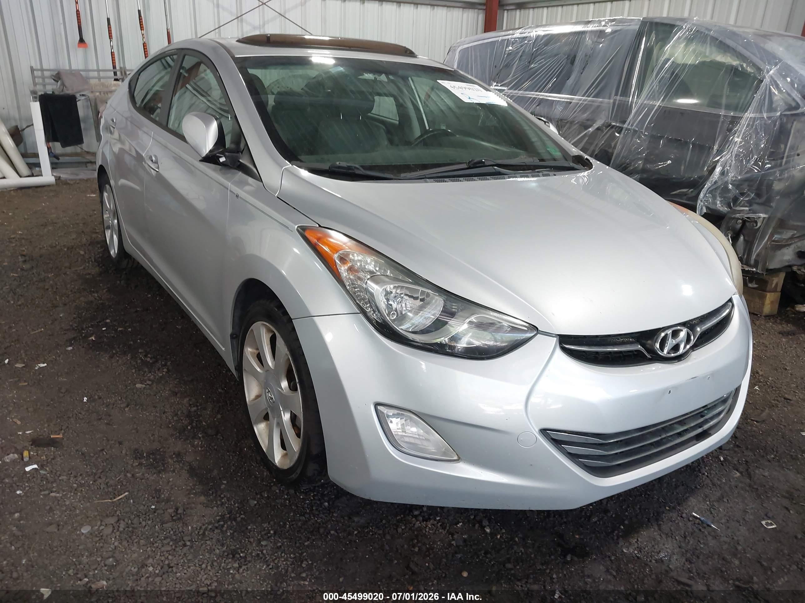 2013 Hyundai Elantra Limited Silver vin: KMHDH4AE1DU837085