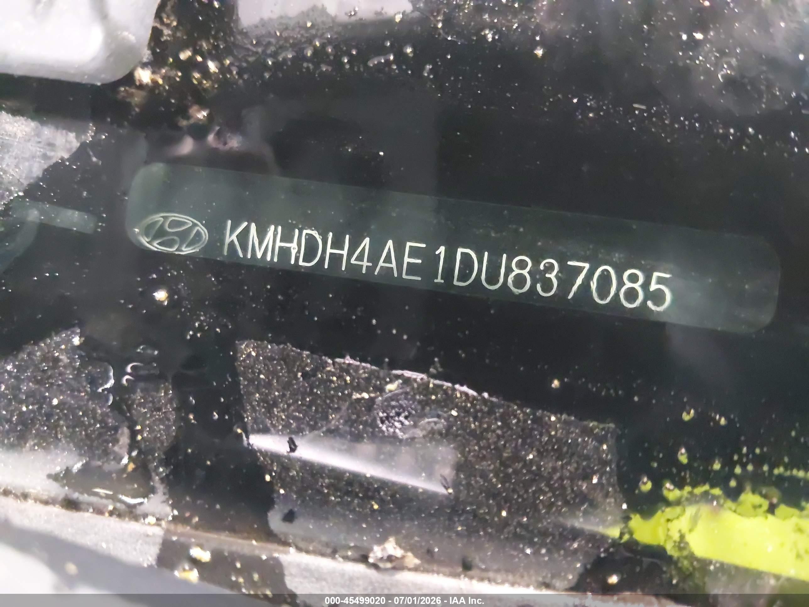 2013 Hyundai Elantra Limited Silver vin: KMHDH4AE1DU837085