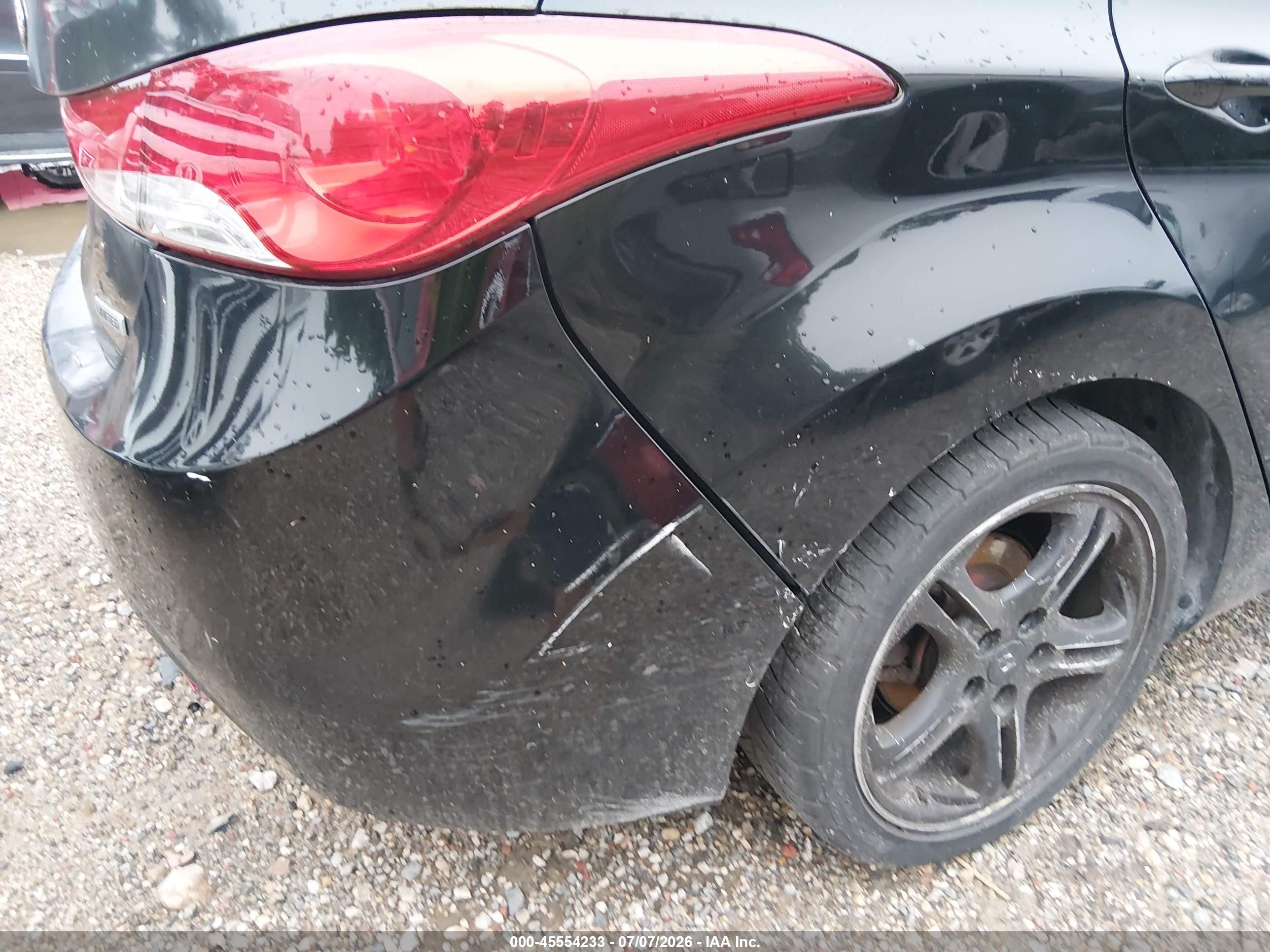 2013 Hyundai Elantra Limited Black vin: KMHDH4AE1DU871818