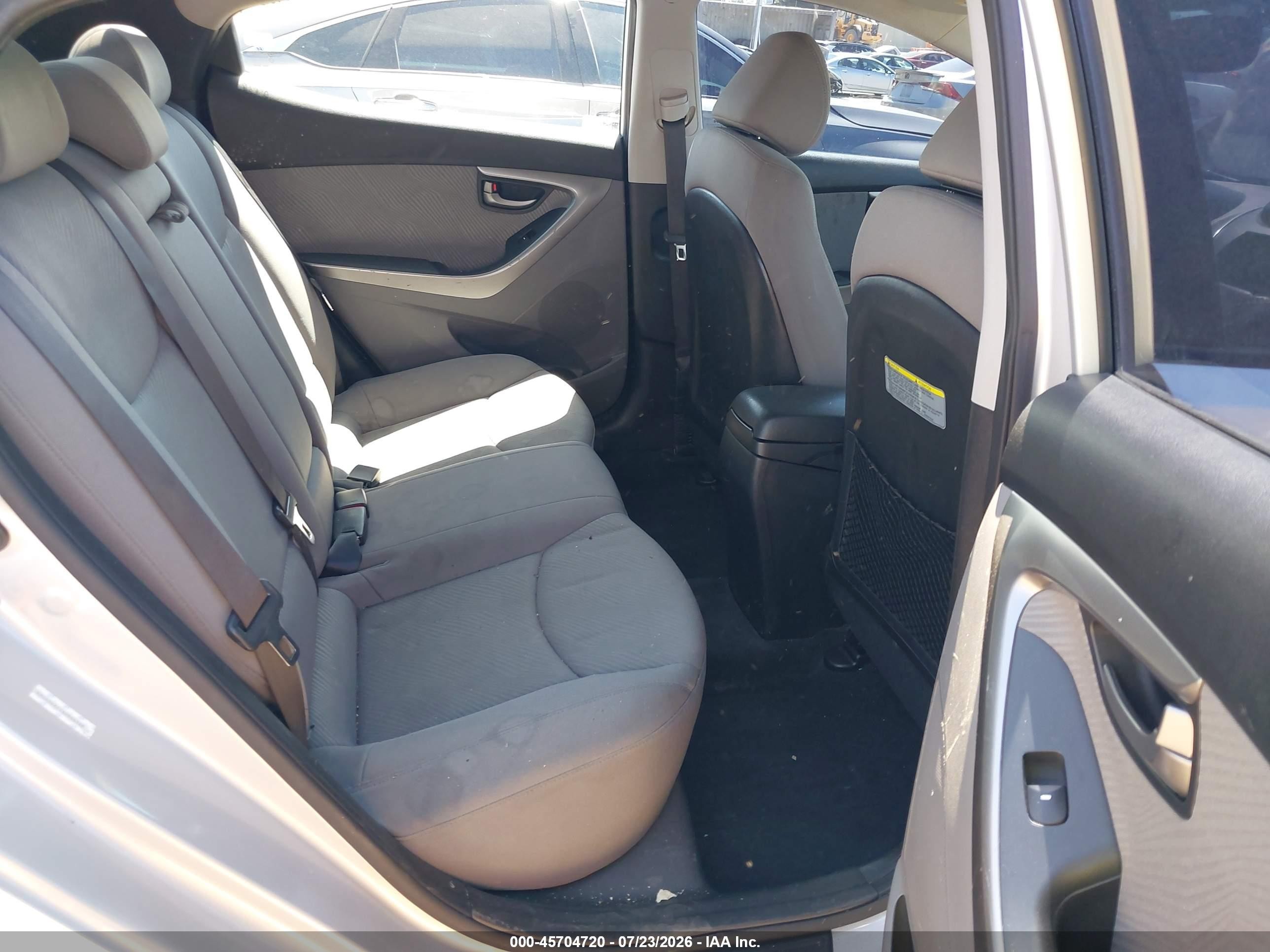 2013 Hyundai Elantra Gls Silver vin: KMHDH4AE1DU884388