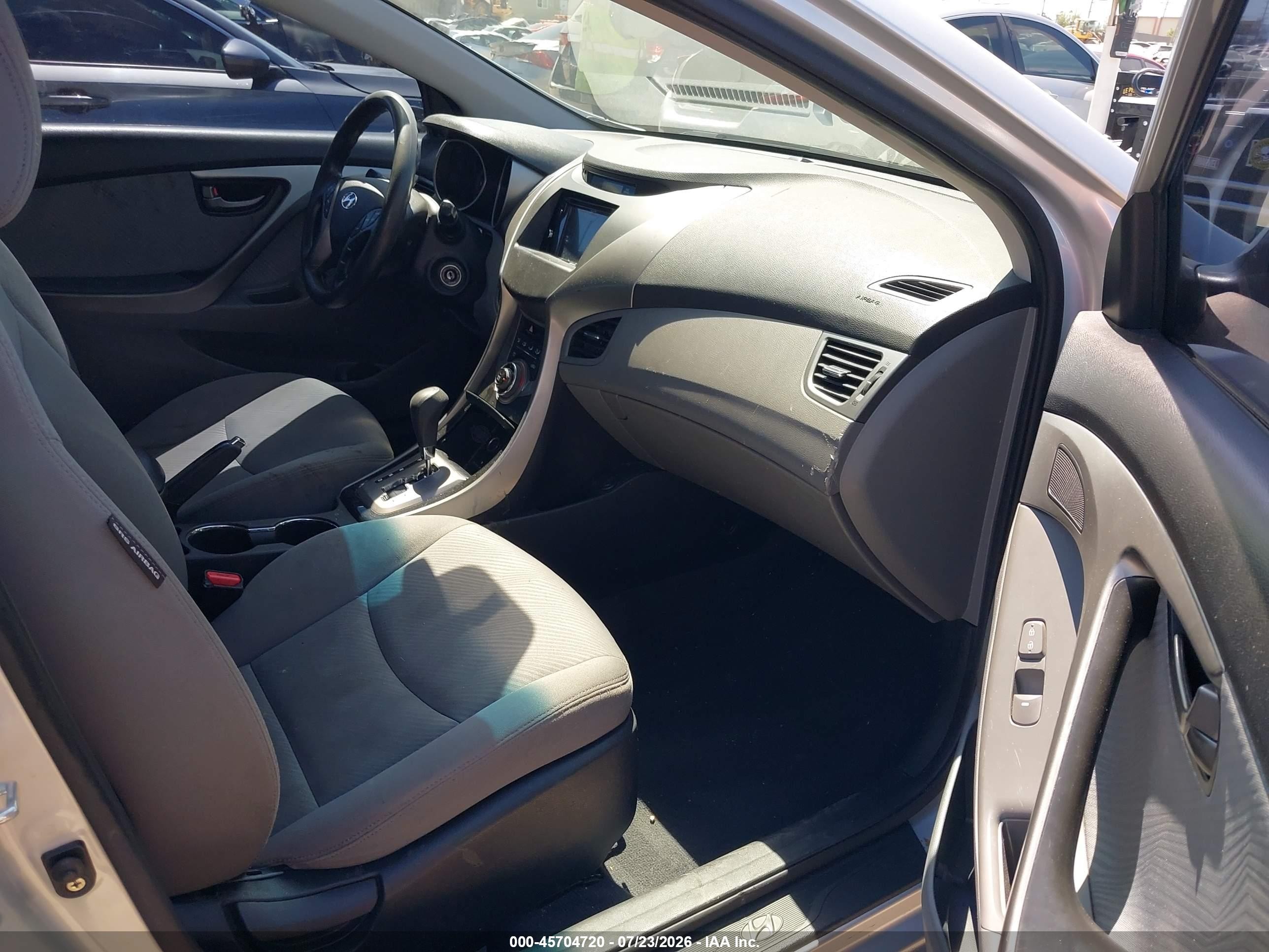 2013 Hyundai Elantra Gls Silver vin: KMHDH4AE1DU884388