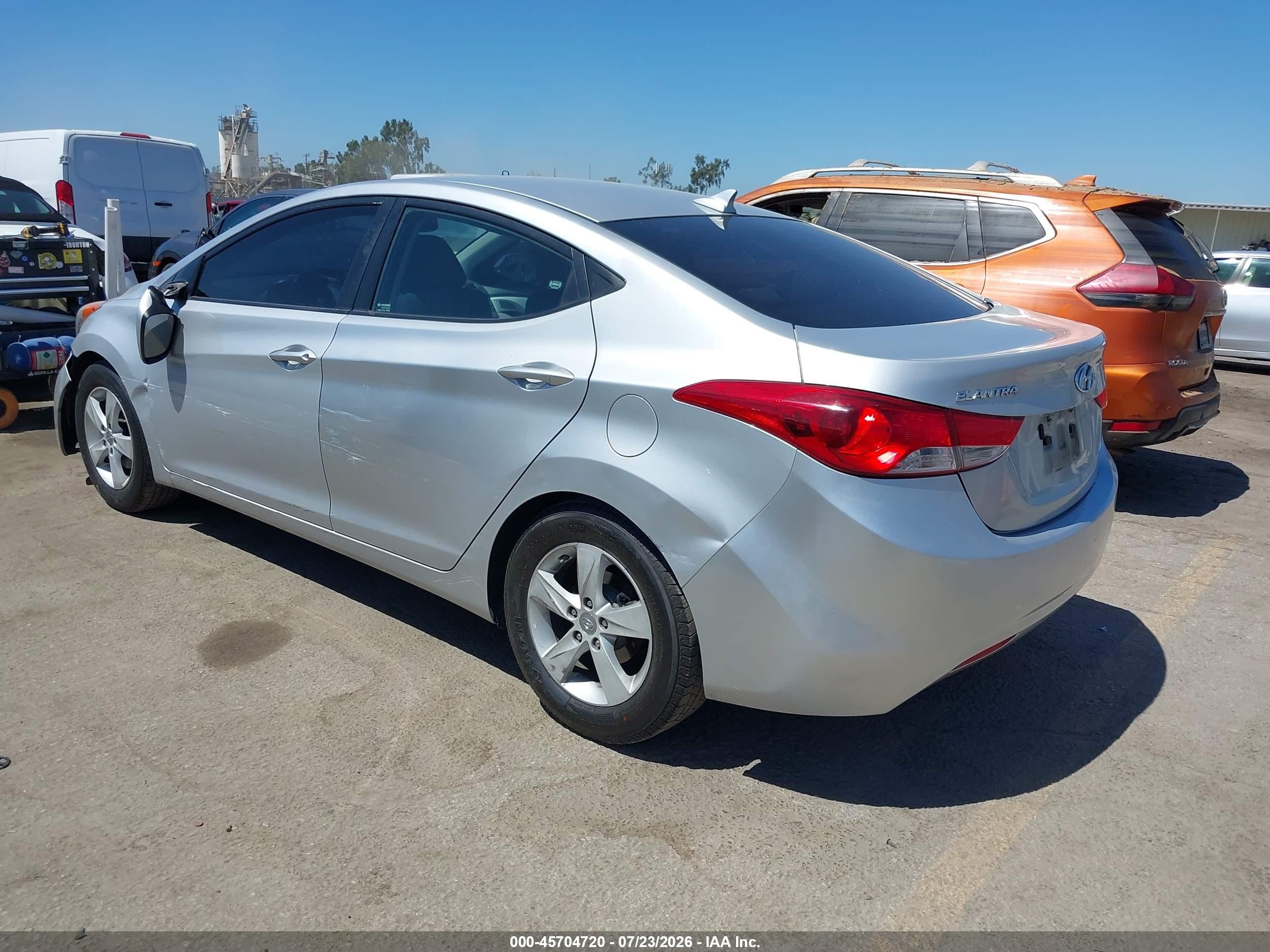 2013 Hyundai Elantra Gls Silver vin: KMHDH4AE1DU884388