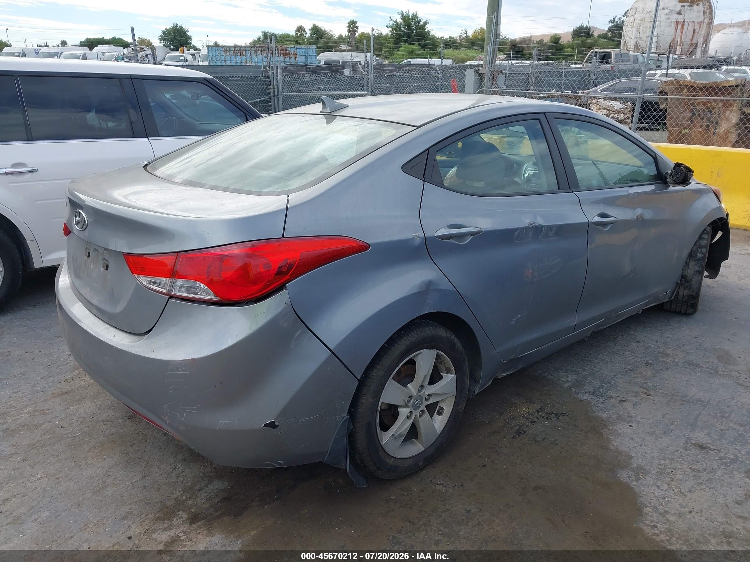 2013 Hyundai Elantra Gls Gray vin: KMHDH4AE1DU938966