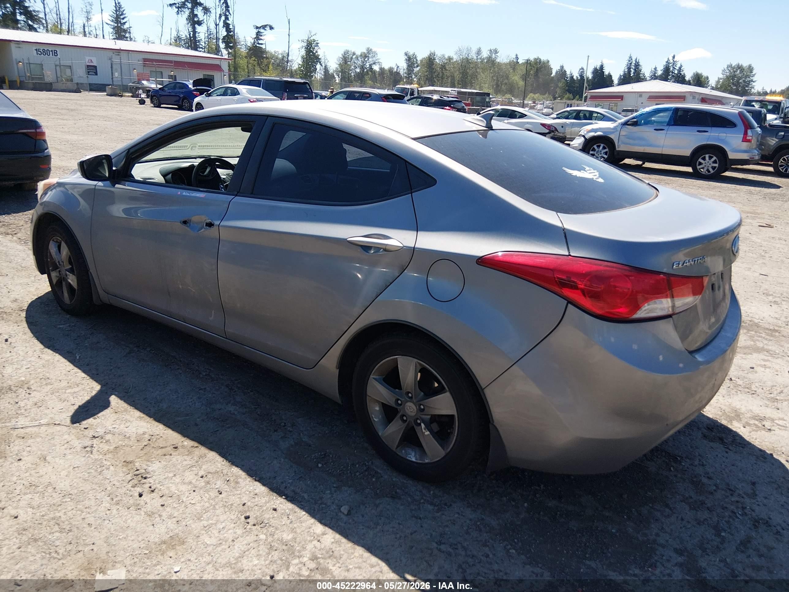 2013 Hyundai Elantra Gls Серебряный vin: KMHDH4AE1DU951197