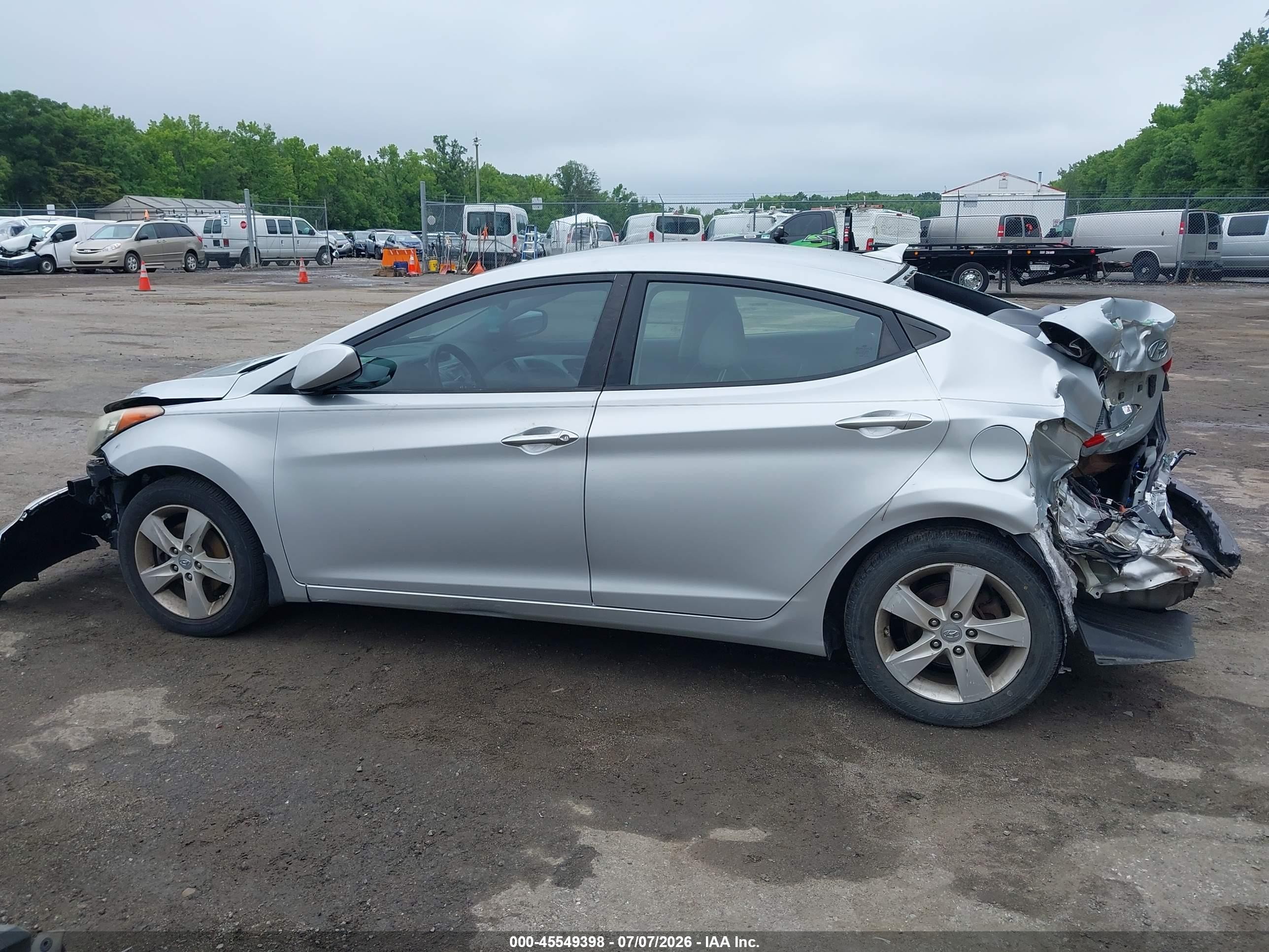 2013 Hyundai Elantra Gls Silver vin: KMHDH4AE1DU969456