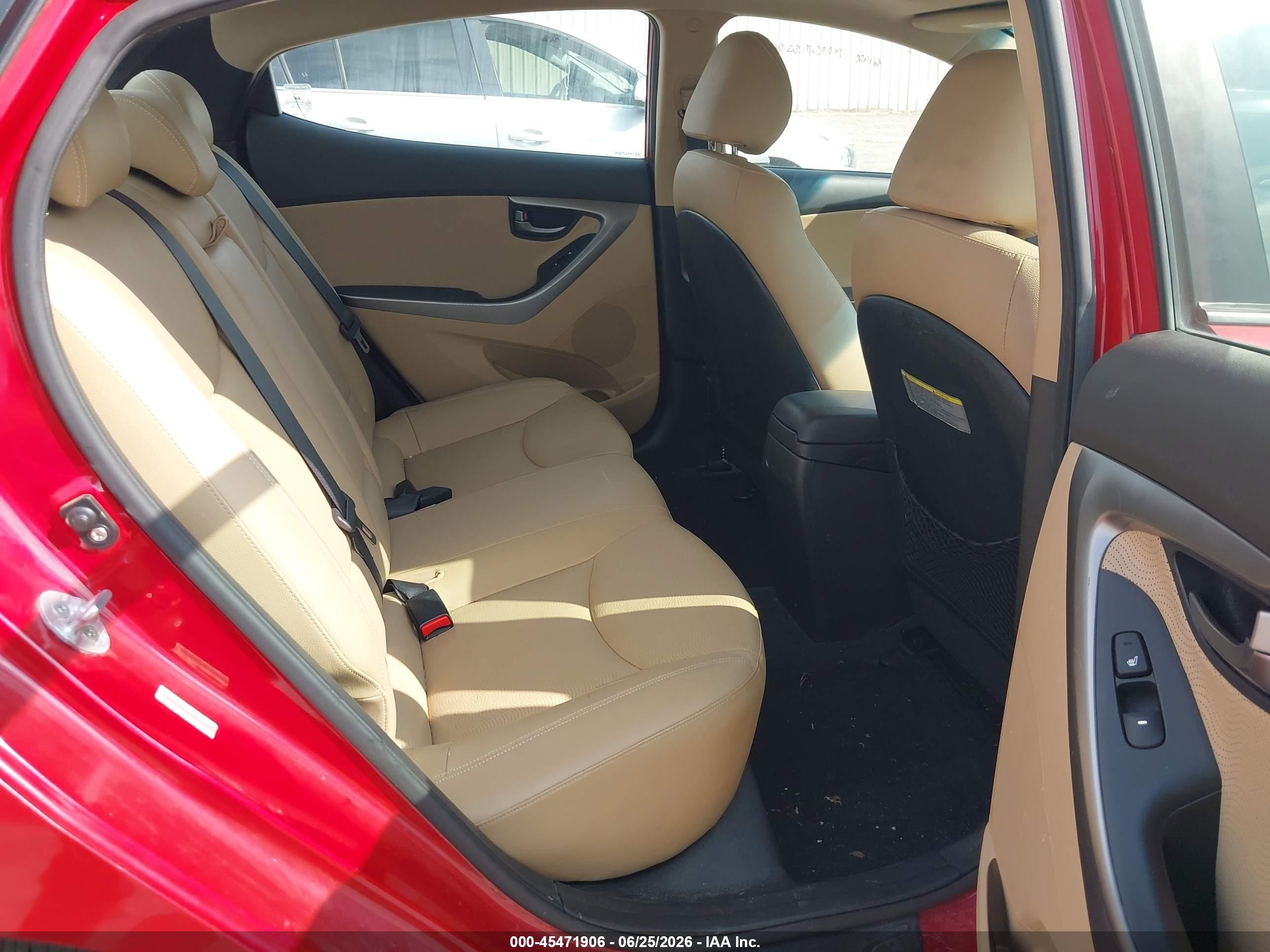 2013 Hyundai Elantra Limited Red vin: KMHDH4AE1DU974088