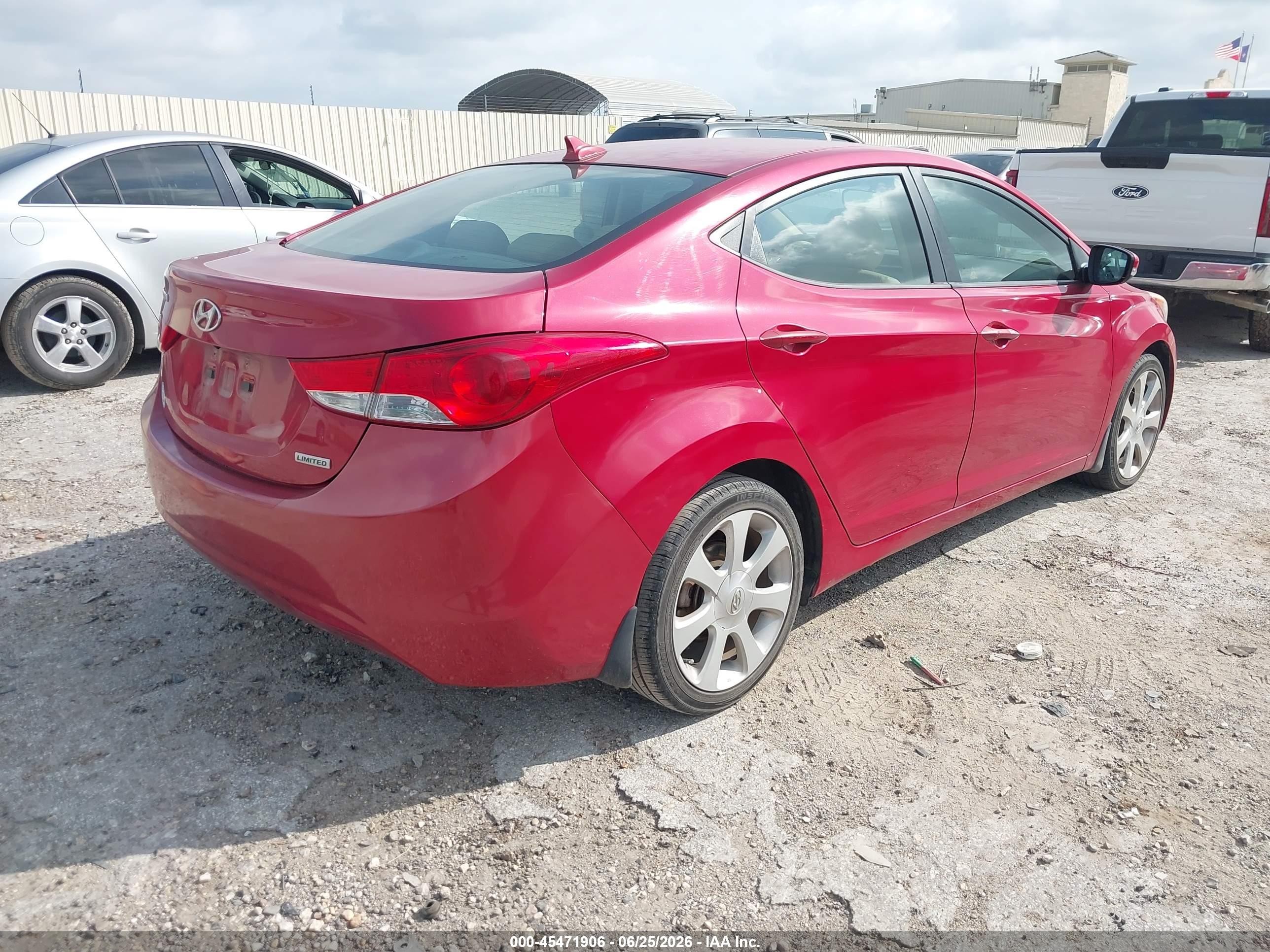 2013 Hyundai Elantra Limited Red vin: KMHDH4AE1DU974088
