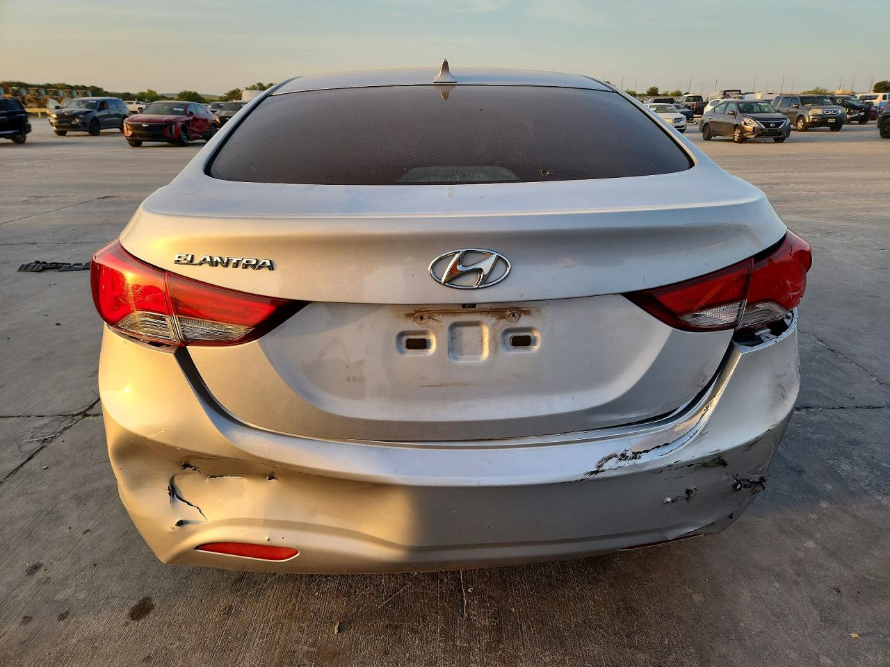 2014 Hyundai Elantra Se Silver vin: KMHDH4AE1EU068105