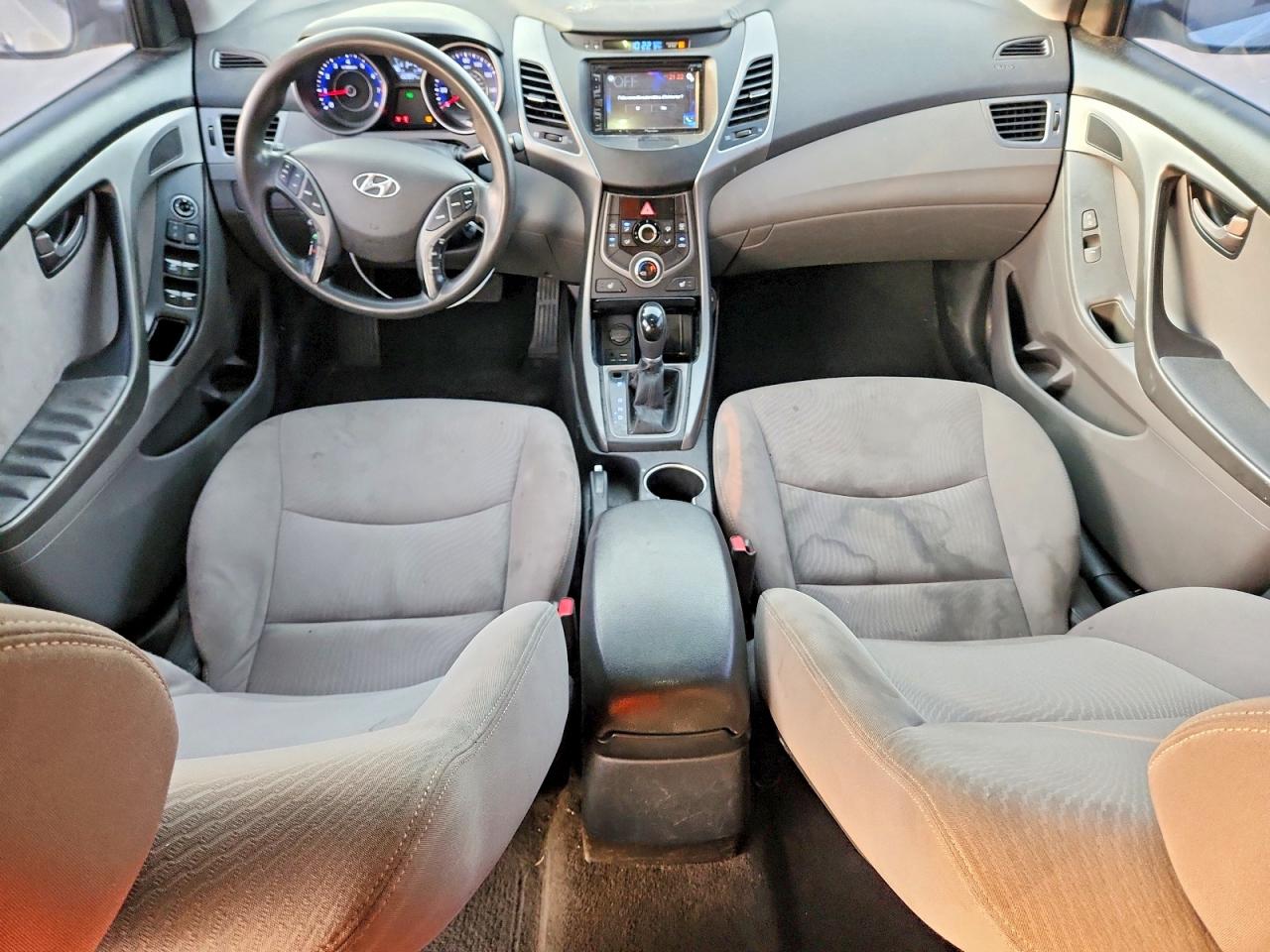 2014 Hyundai Elantra Se Silver vin: KMHDH4AE1EU068105